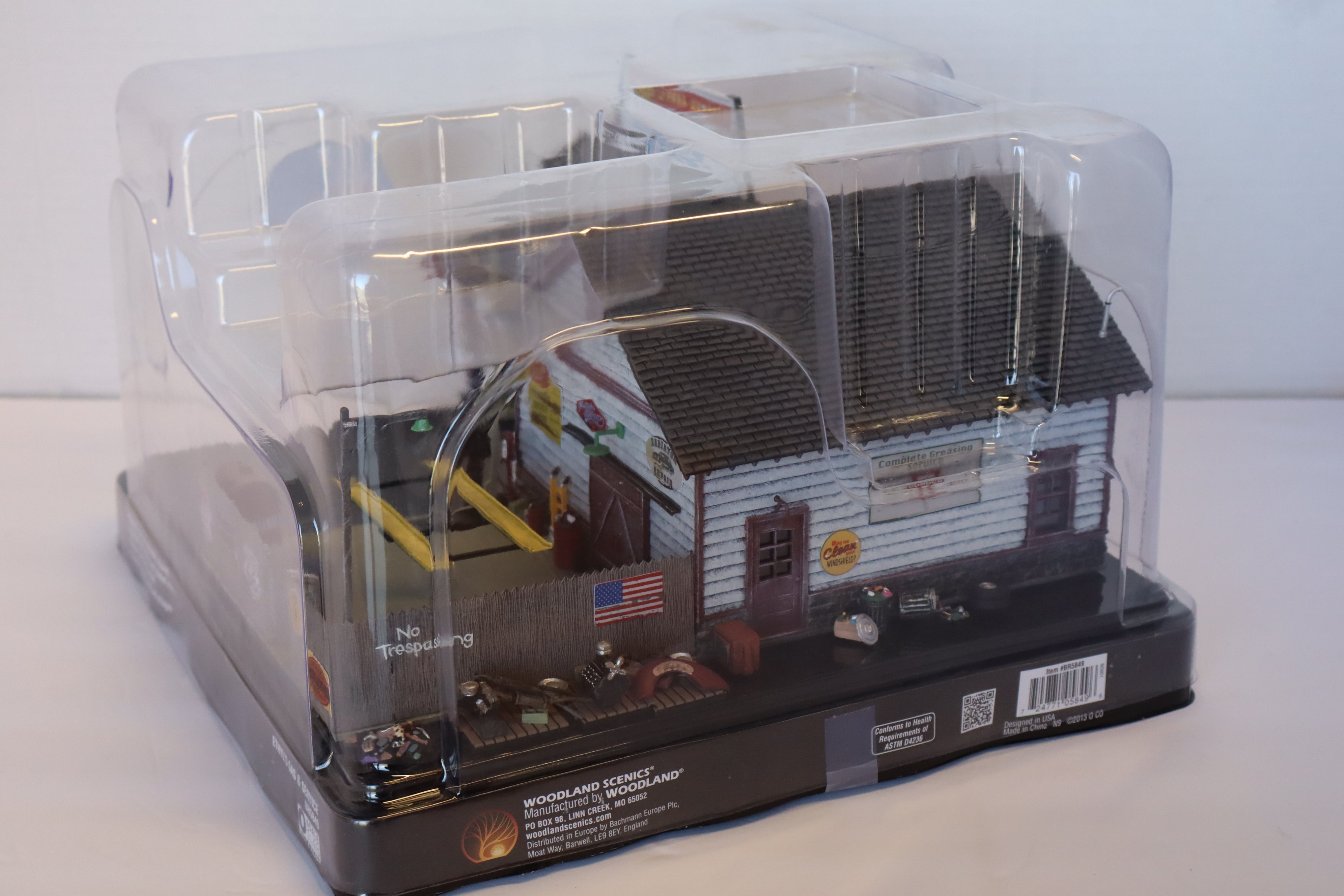 Woodland Scenics BR5849 Ethyl's Gas & Service-Second hand-M7896