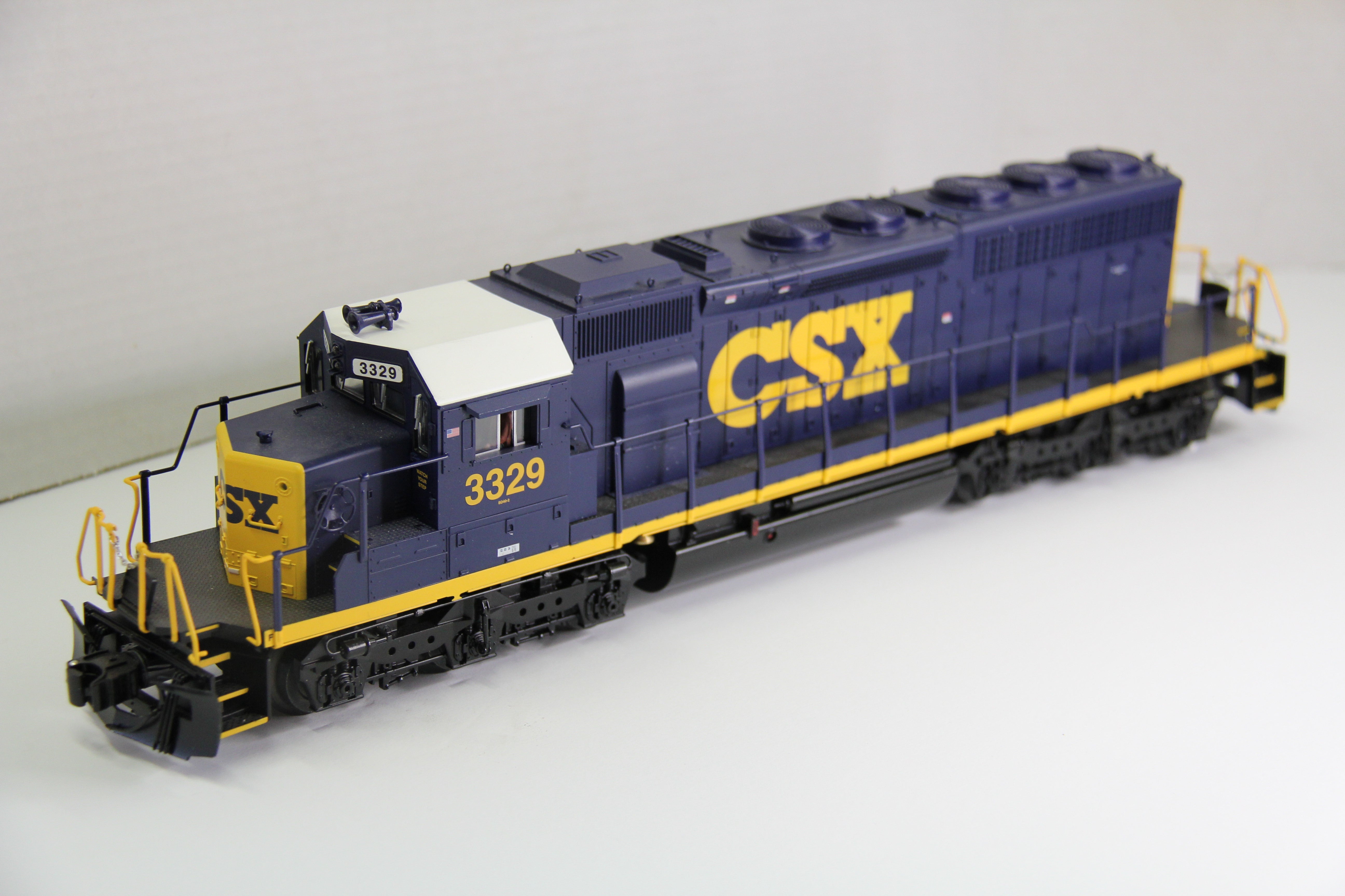 Lionel 6-28273 CSX SD40-2 Diesel Locomotive-Second hand-M4108