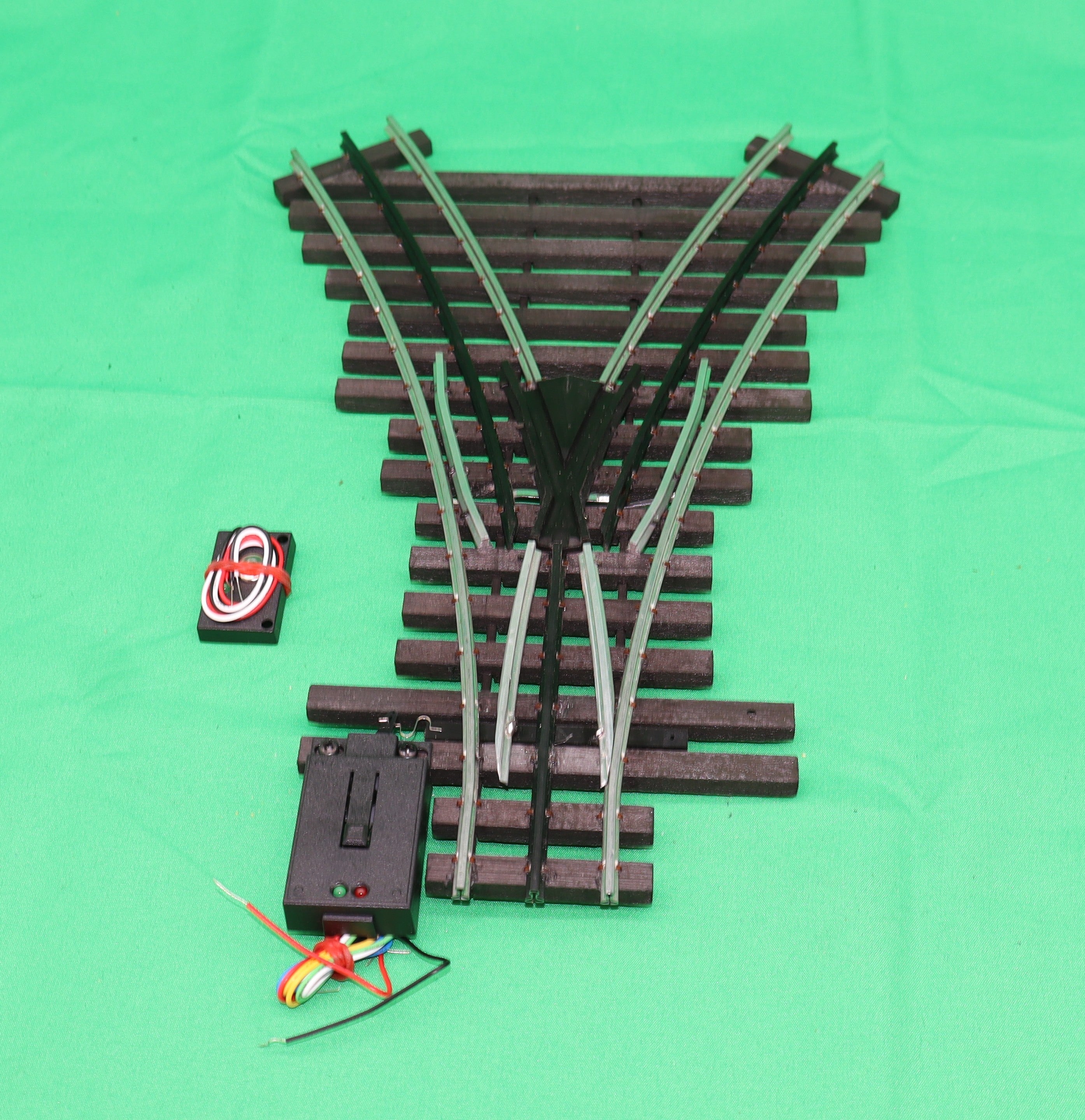 Ross Custom Switches #154M25 - Super Line - 042 Wye Switch Track w/ Dz2500