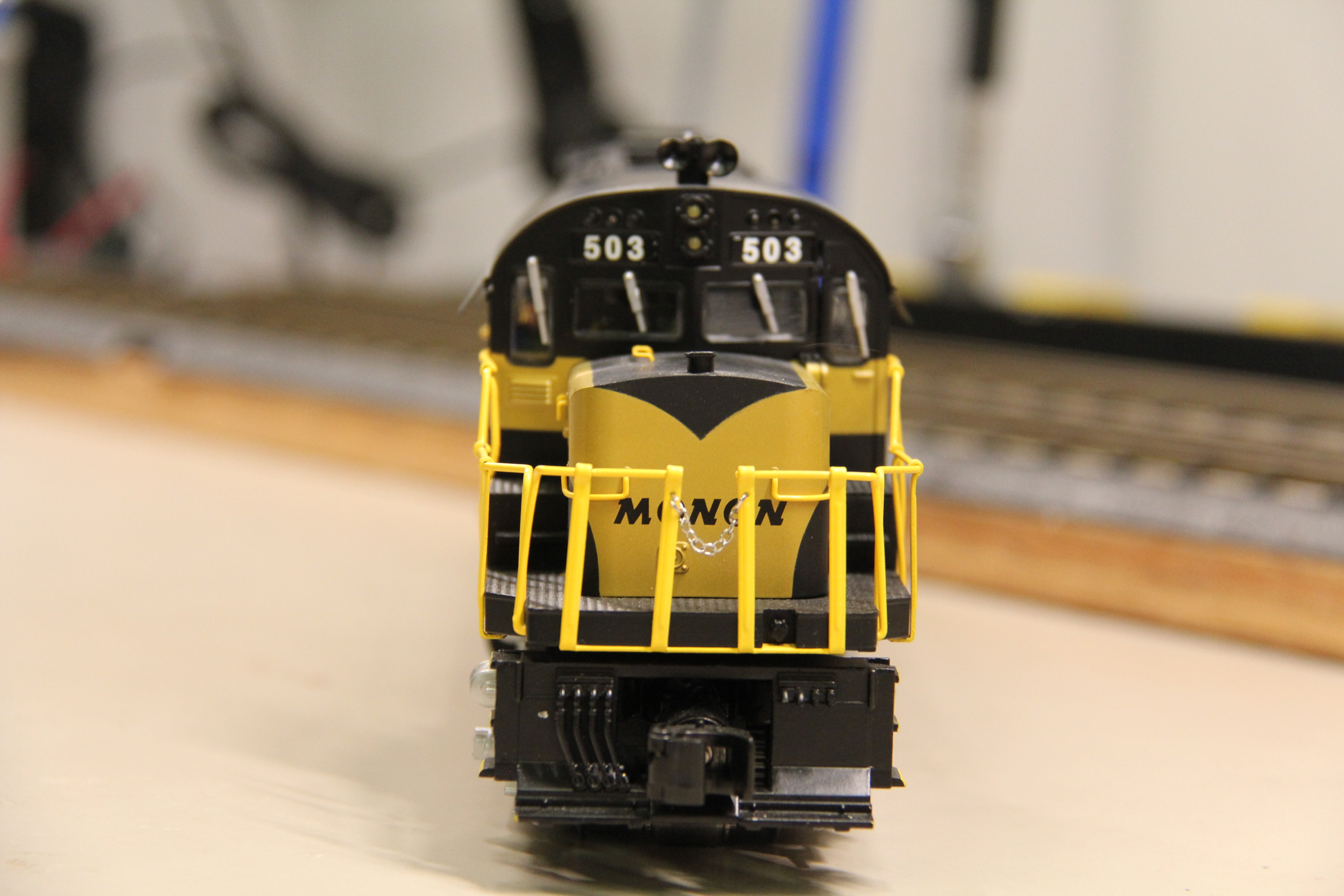 Lionel 1933710 Monon LEGACY C-420 #503 MrMuffin's Custom Run-Second hand-M6346