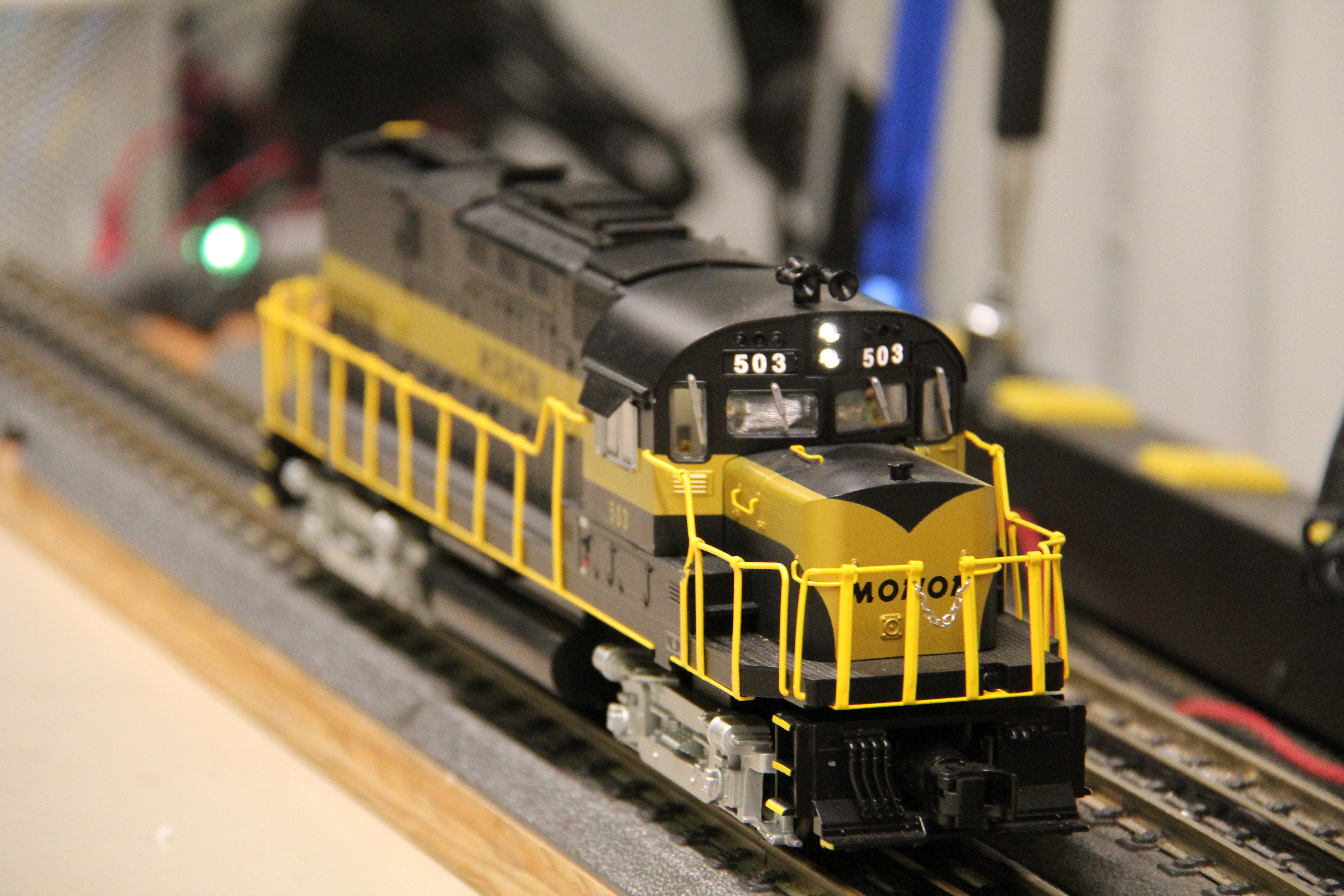 Lionel 1933710 Monon LEGACY C-420 #503 MrMuffin's Custom Run-Second hand-M6346