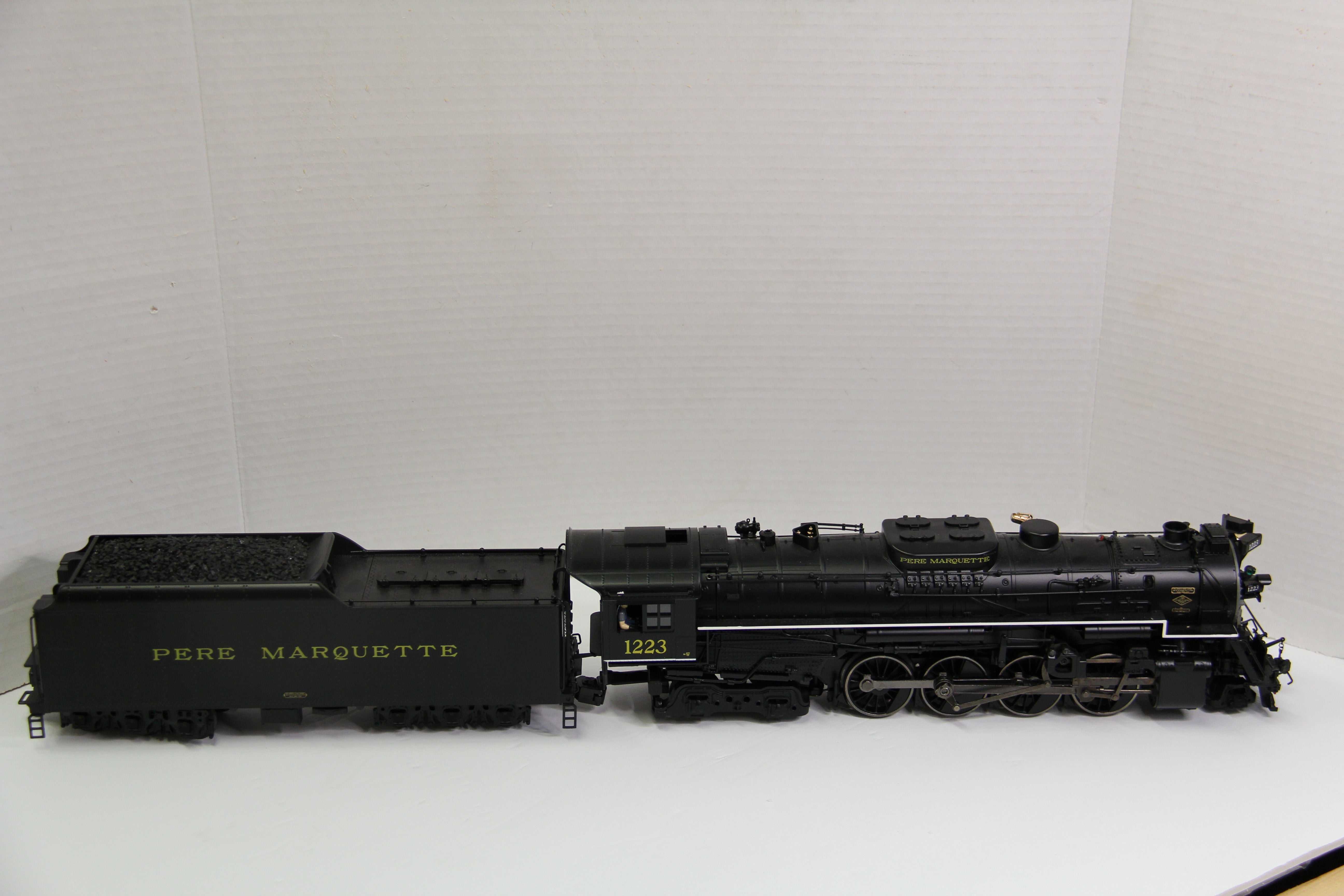 Lionel 6-84694 Pere Marquette LEGACY Berkshire 2-8-4  #1223-Second hand-M4137