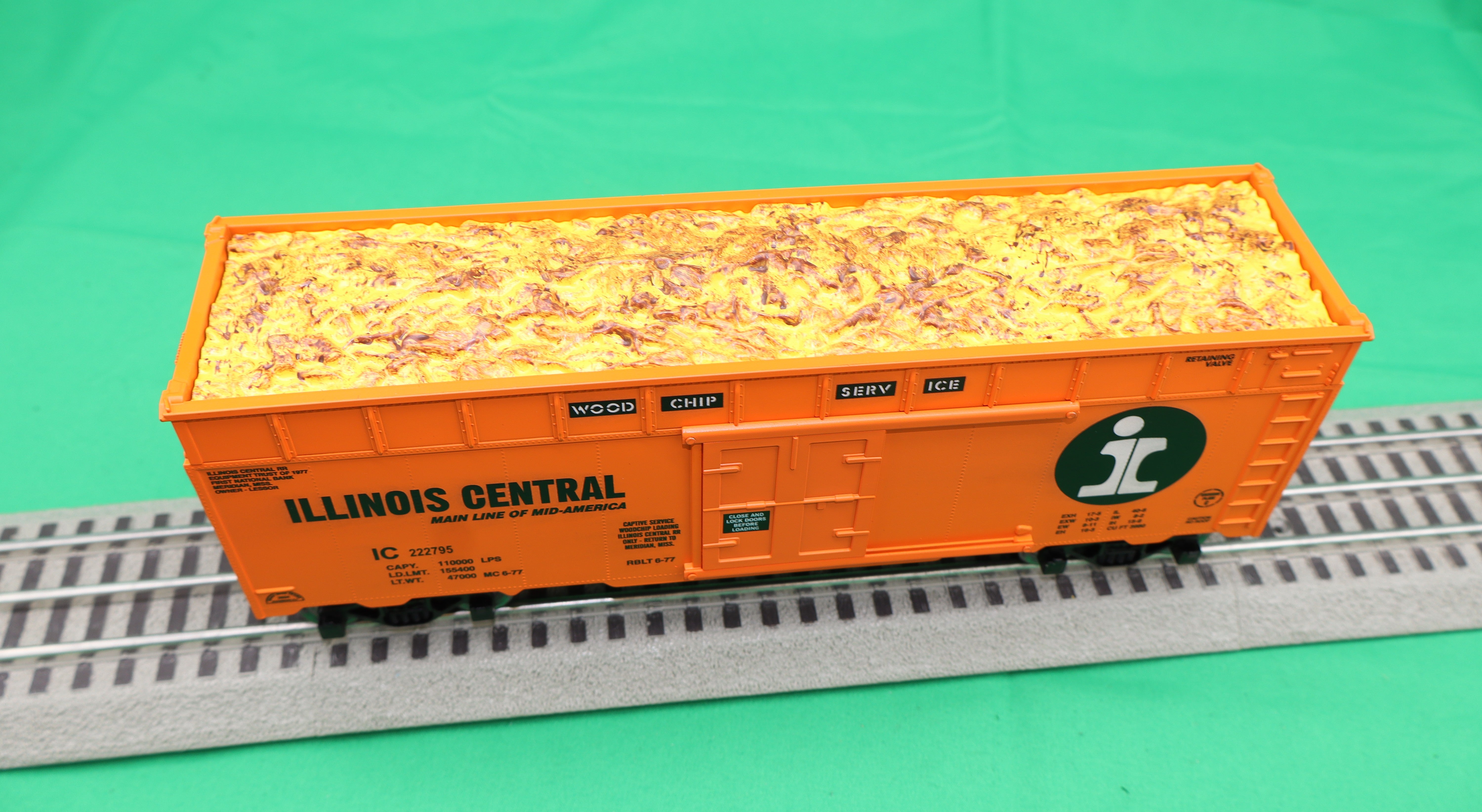 Ready Made Trains RMT-86470 - 40' Woodchip Car "Illinois Central" - Custom Run for MrMuffin'sTrains