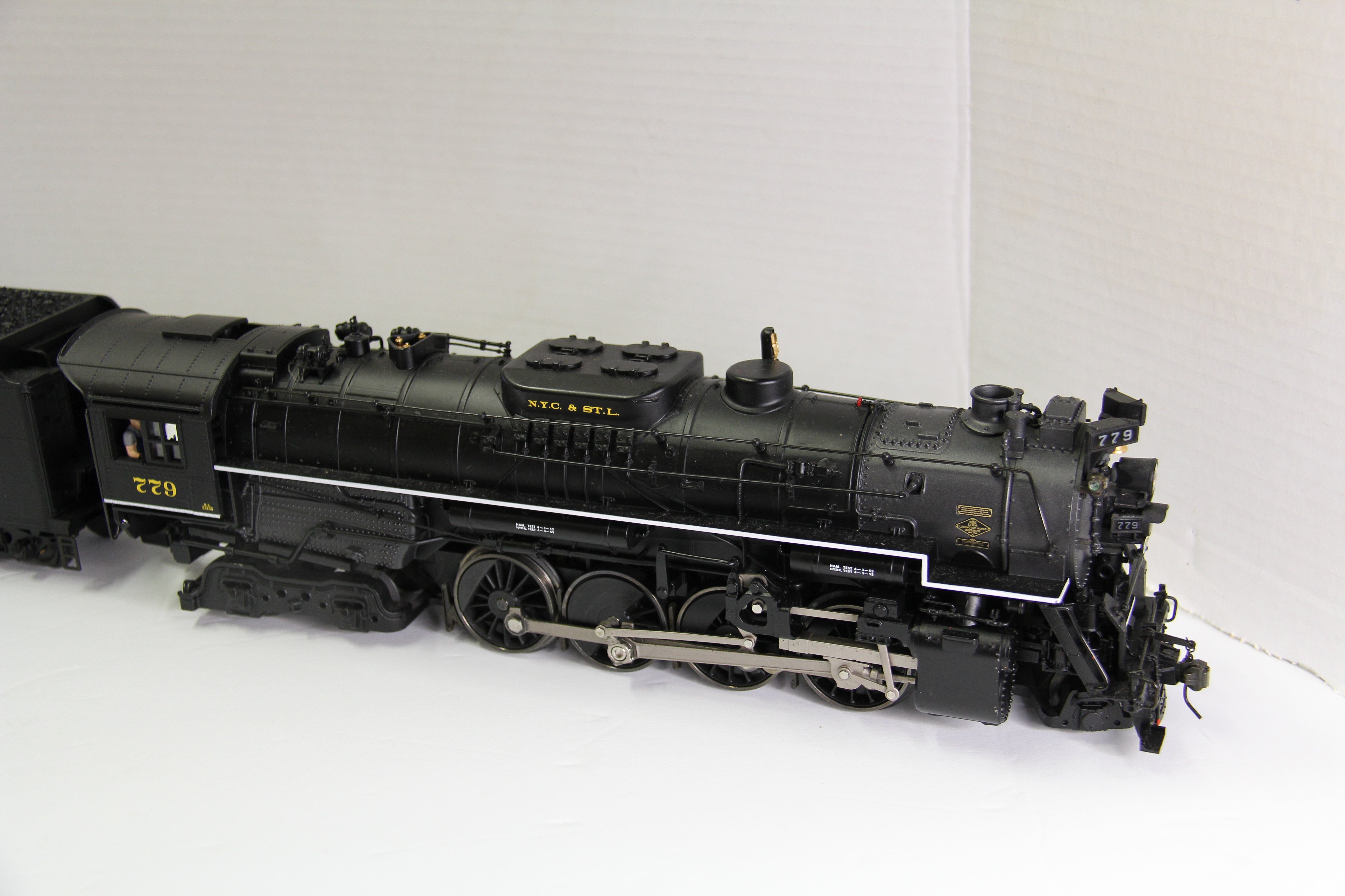 Lionel 6-38050 Nickel Plate Road TMCC 2-8-4 Berkshire #779-Second hand-M4138