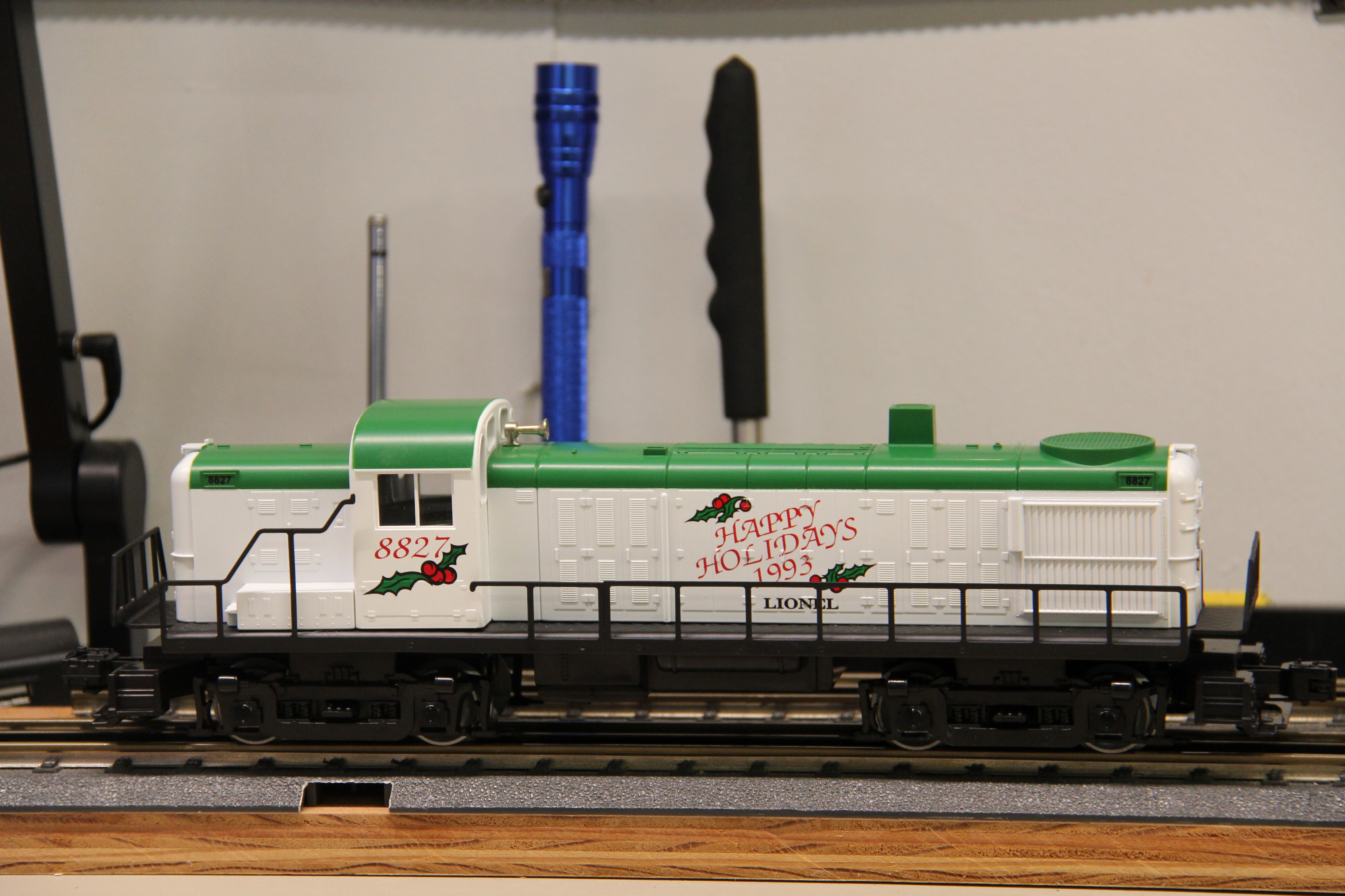 Lionel 6-18827 Christmas RS-3 Diesel Engine-Second hand-M6417