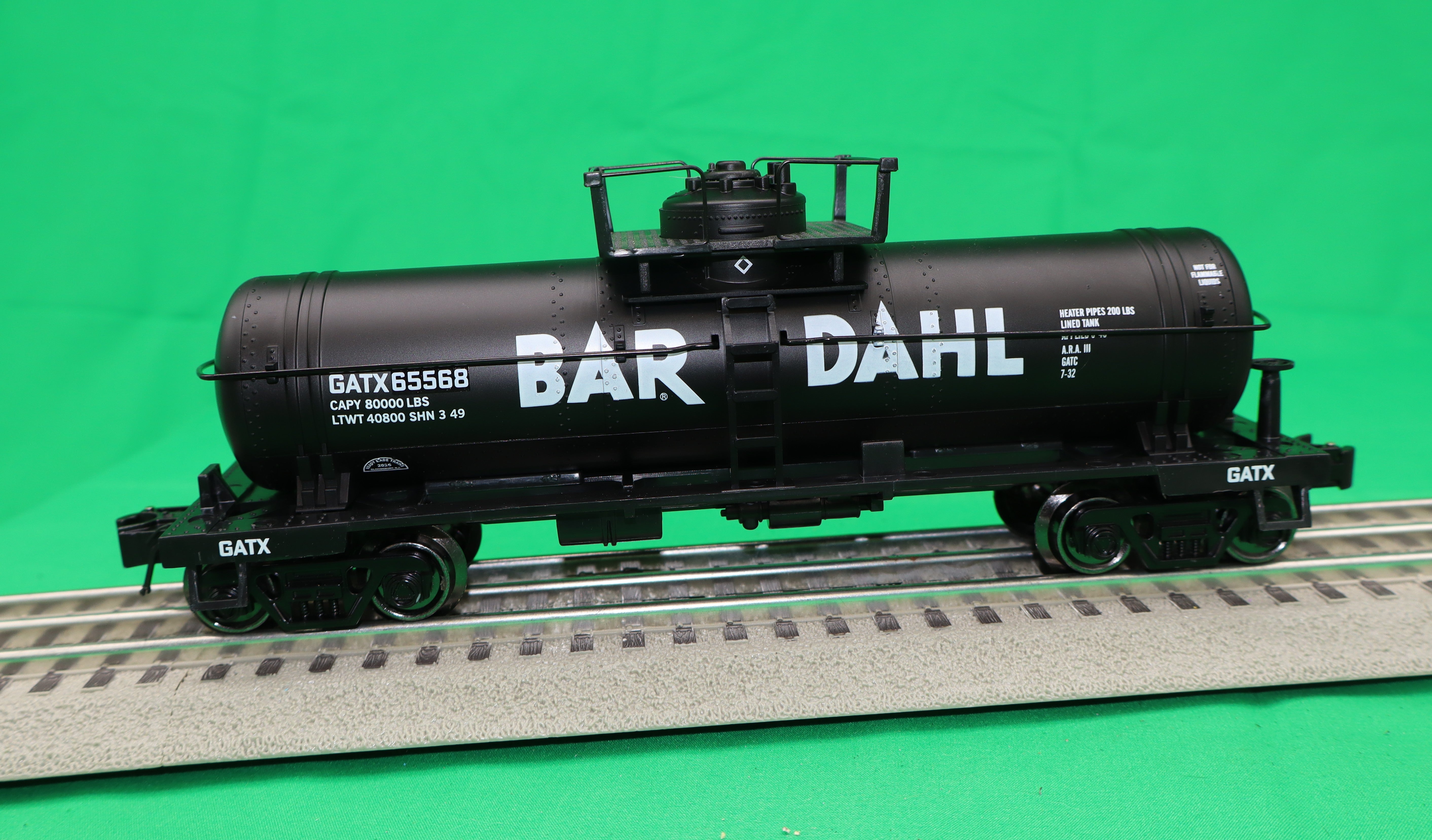 Ready Made Trains RMT-96899-157 - 8000 Gallon Single Dome Tank "Bardahl"