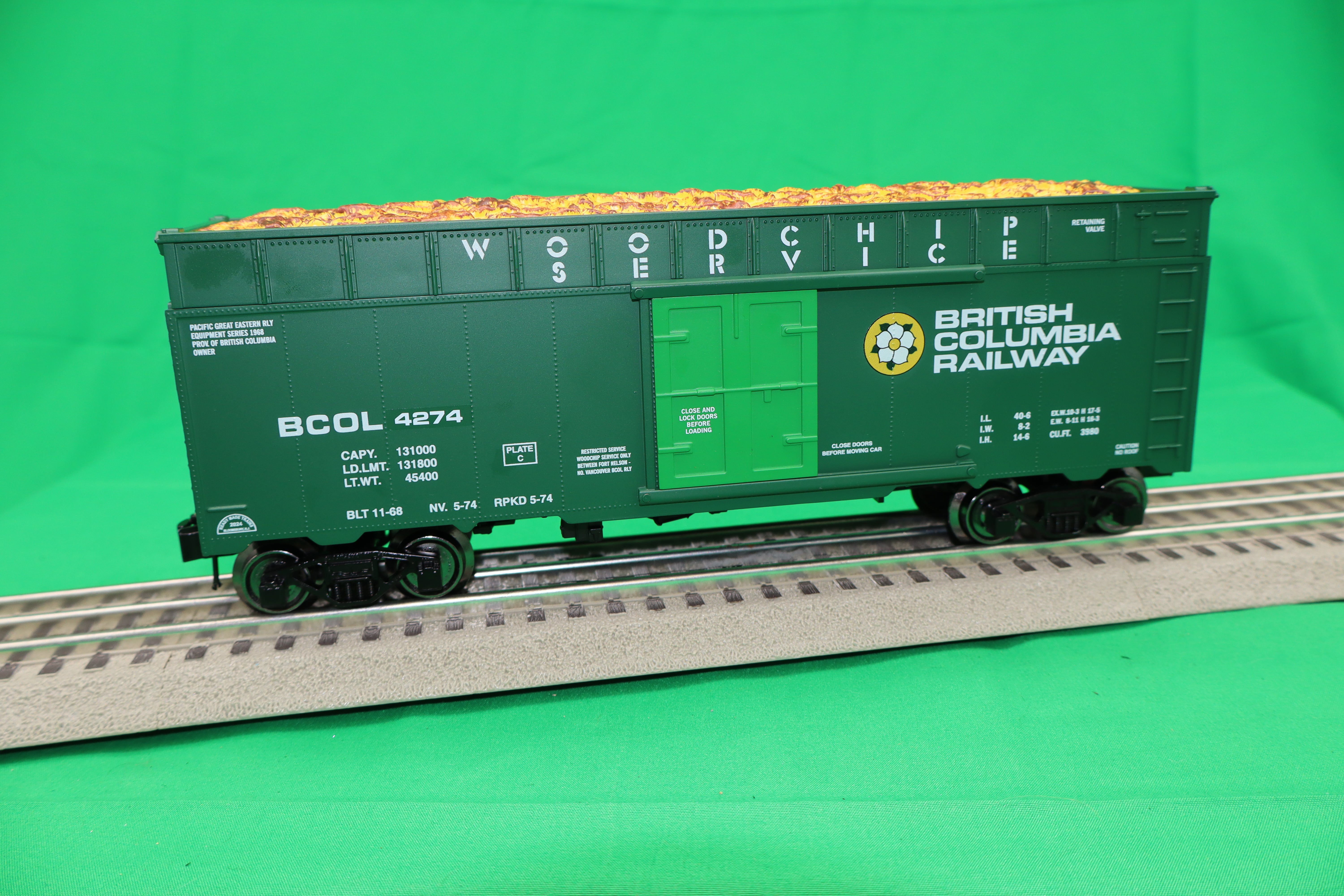 Ready Made Trains RMT-86499-07 - 40' Woodchip Car "British Columbia"