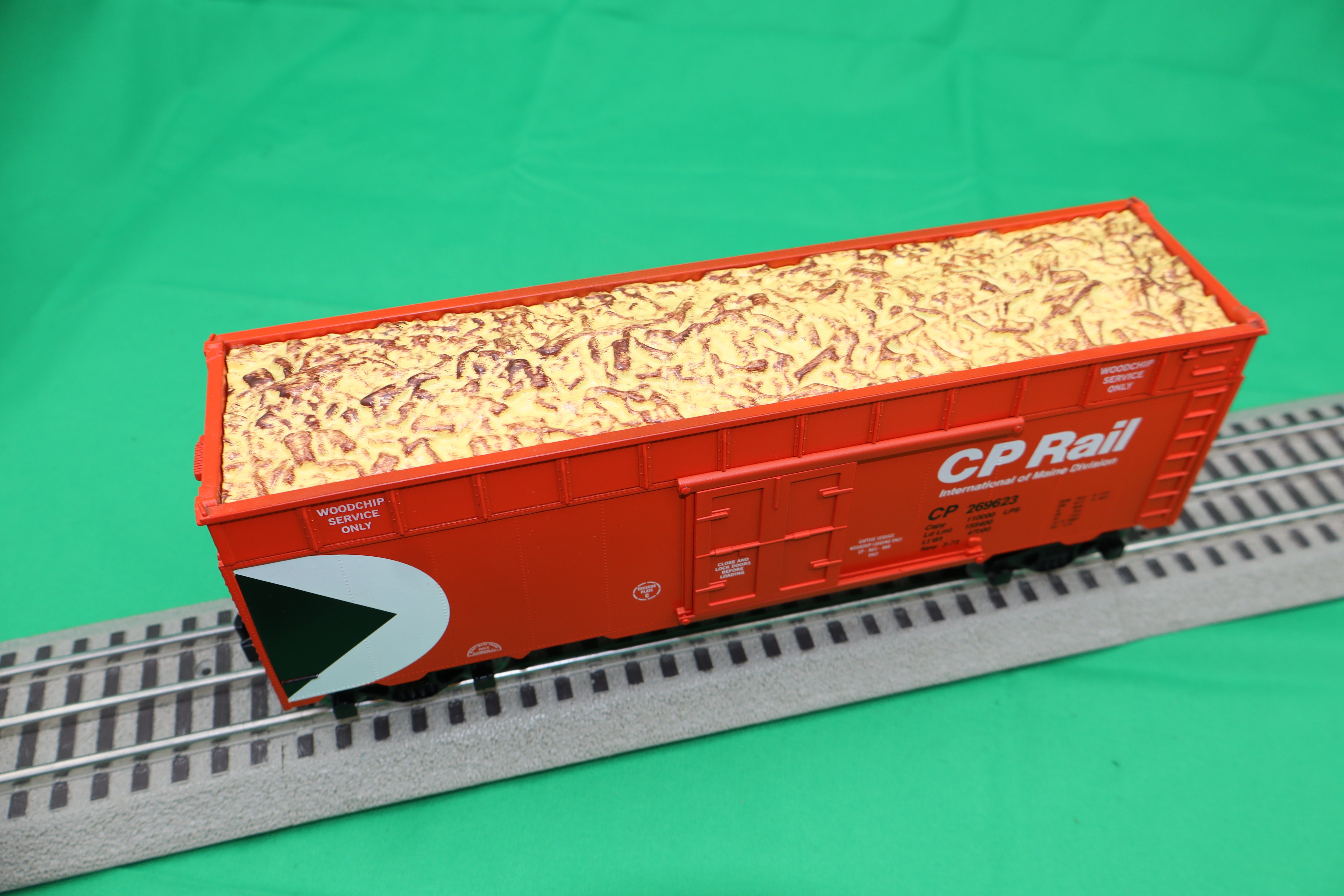 Ready Made Trains RMT-86455 - 40' Woodchip Car "Canadian Pacific"
