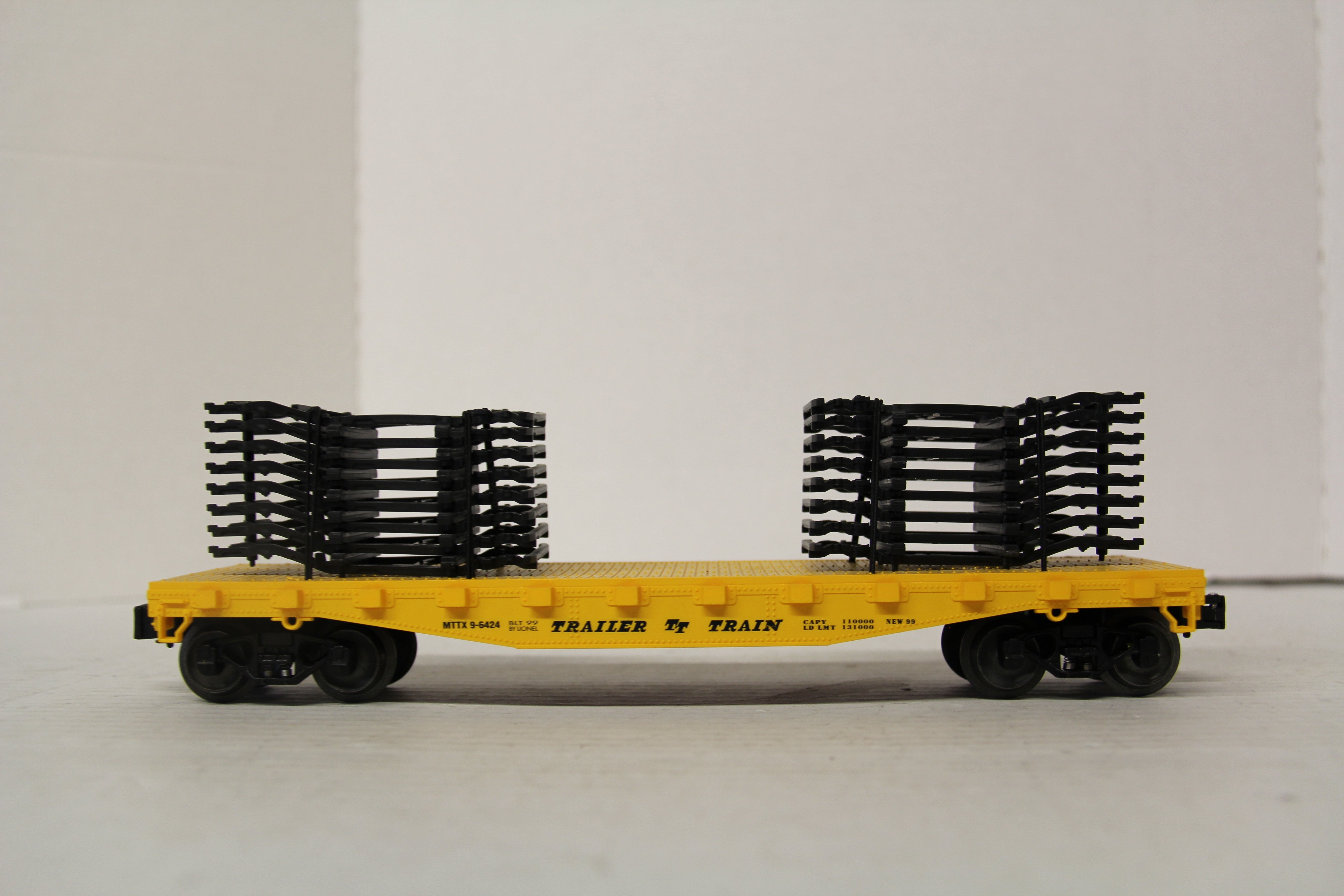Lionel 6-36020 Trailer Train Flatcar w/ AutoFrames-Second hand-M6437