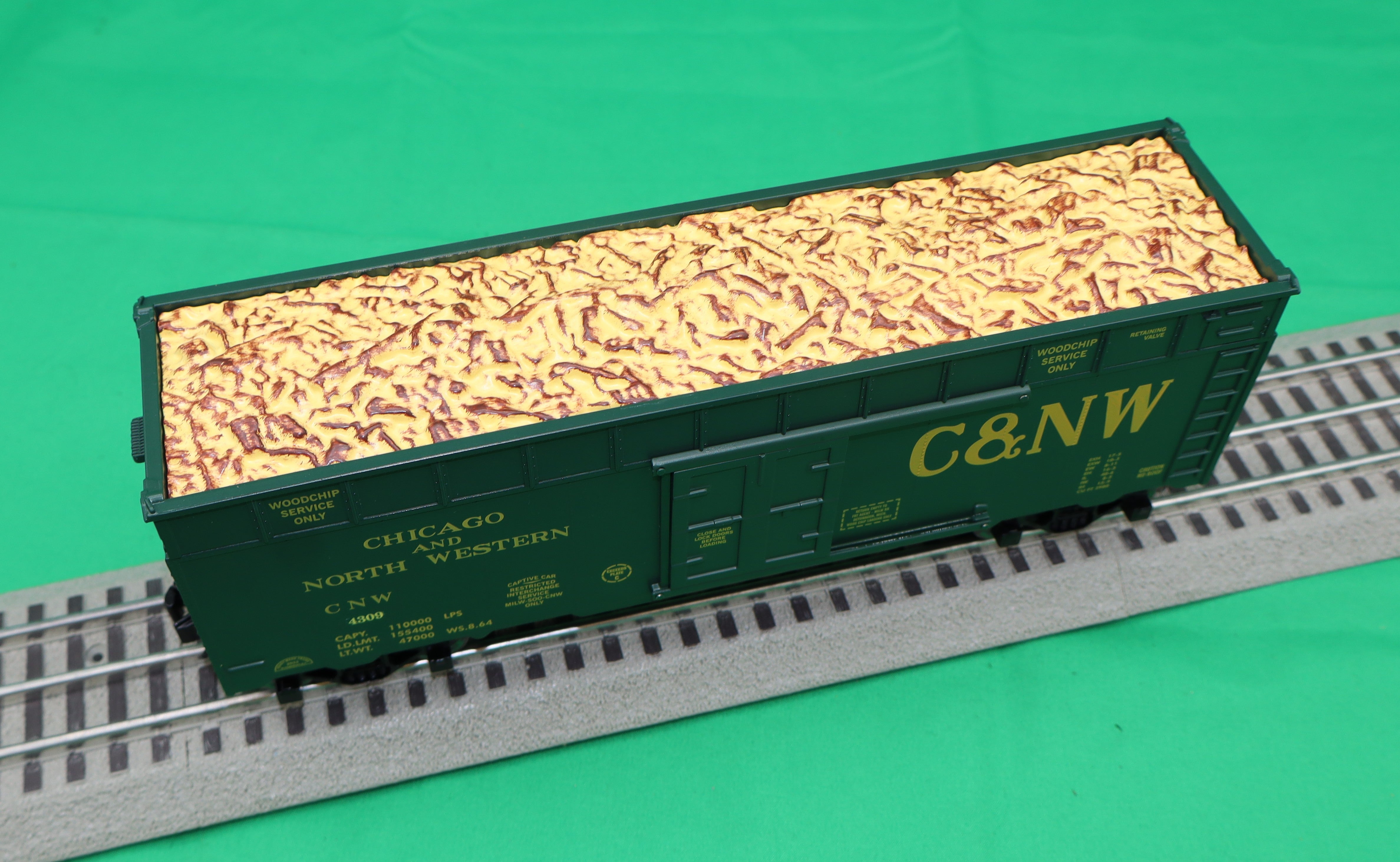 Ready Made Trains RMT-86441 - 40' Woodchip Car "Chicago & North Western"