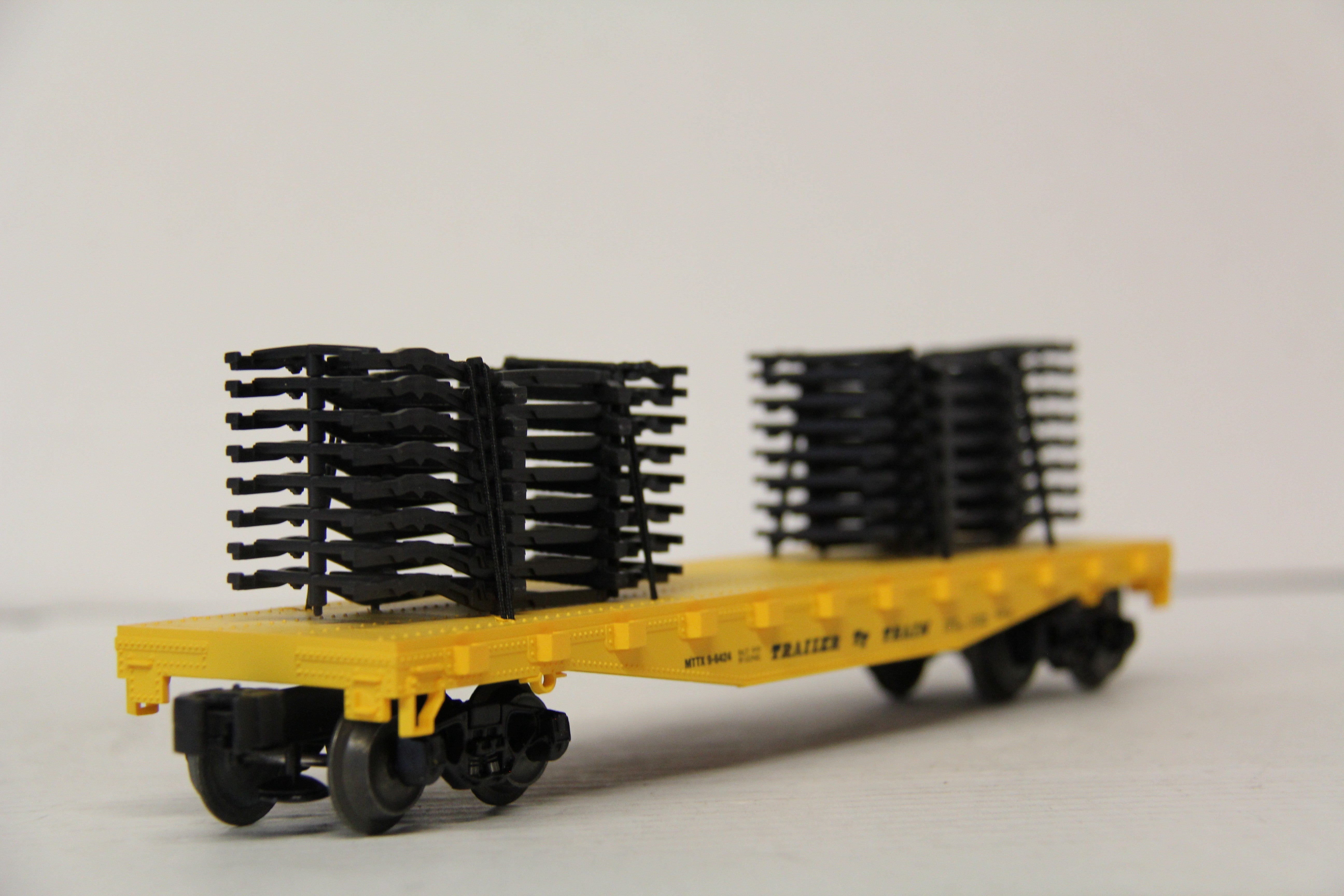 Lionel 6-36020 Trailer Train Flatcar w/ AutoFrames-Second hand-M6437