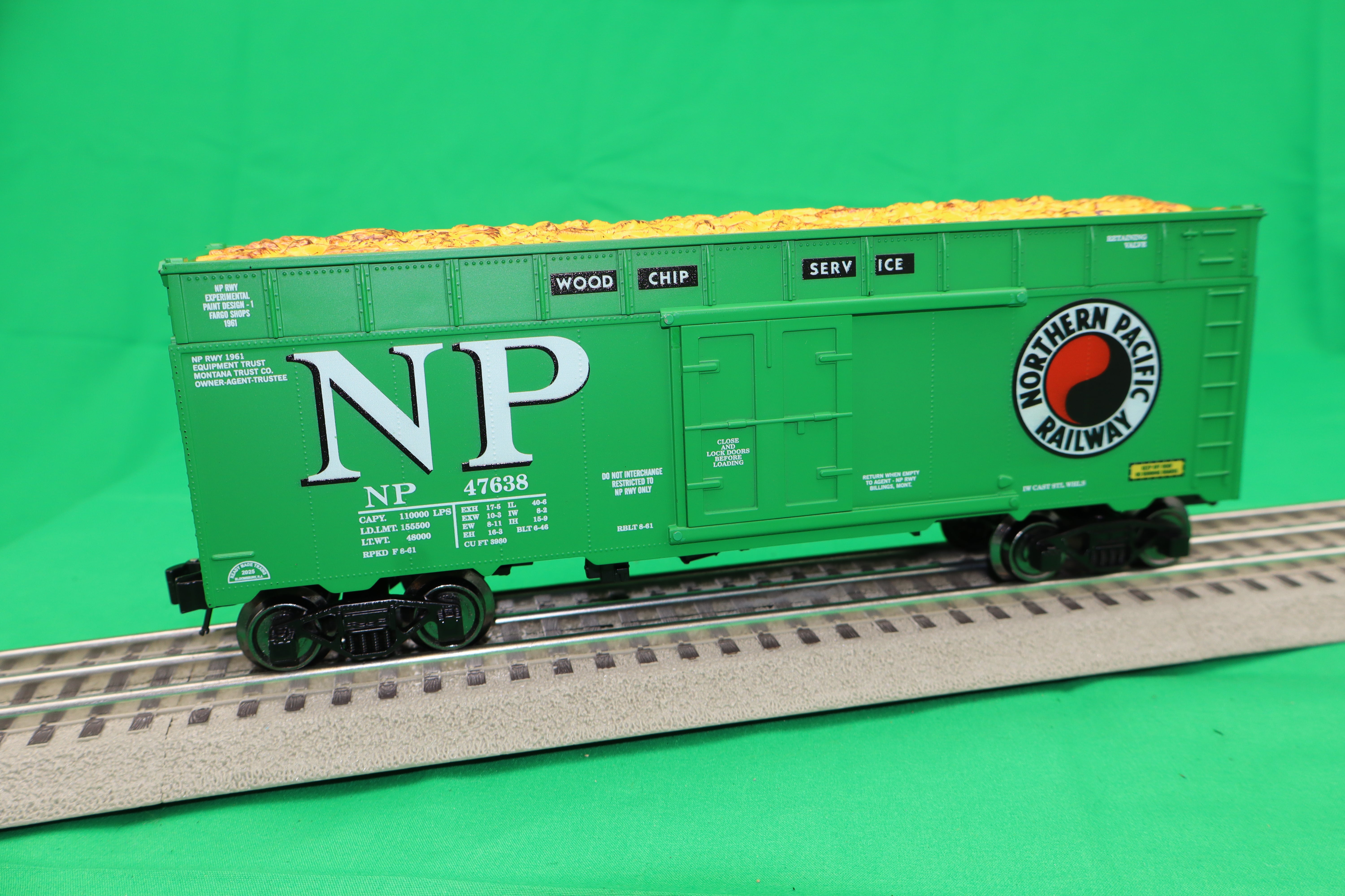 Ready Made Trains RMT-86483 - 40' Woodchip Car "Northern Pacific"
