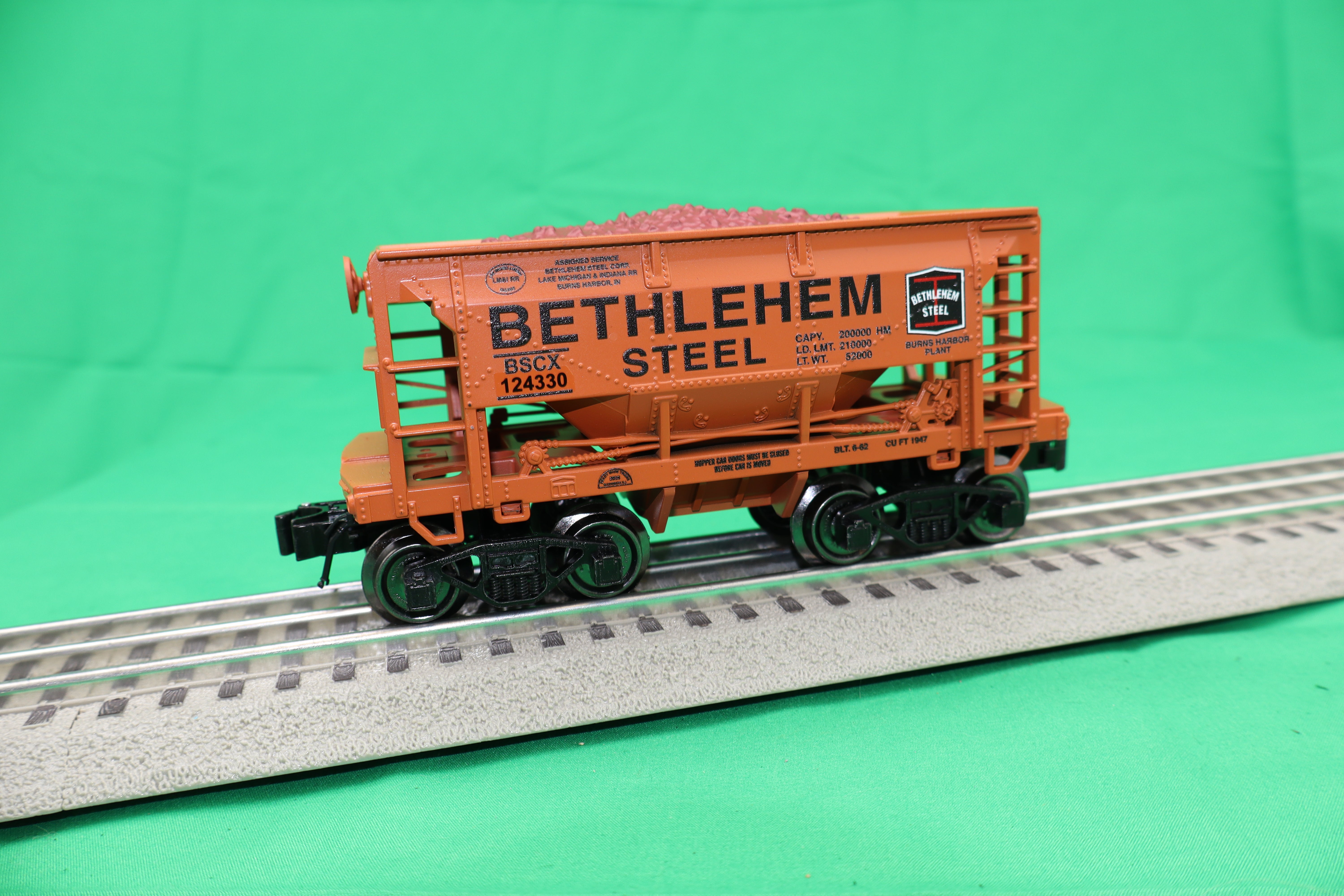 Ready Made Trains RMT-96719-8 - Ore Car "Bethlehem Steel" (Burns Harbor, IN Plant)