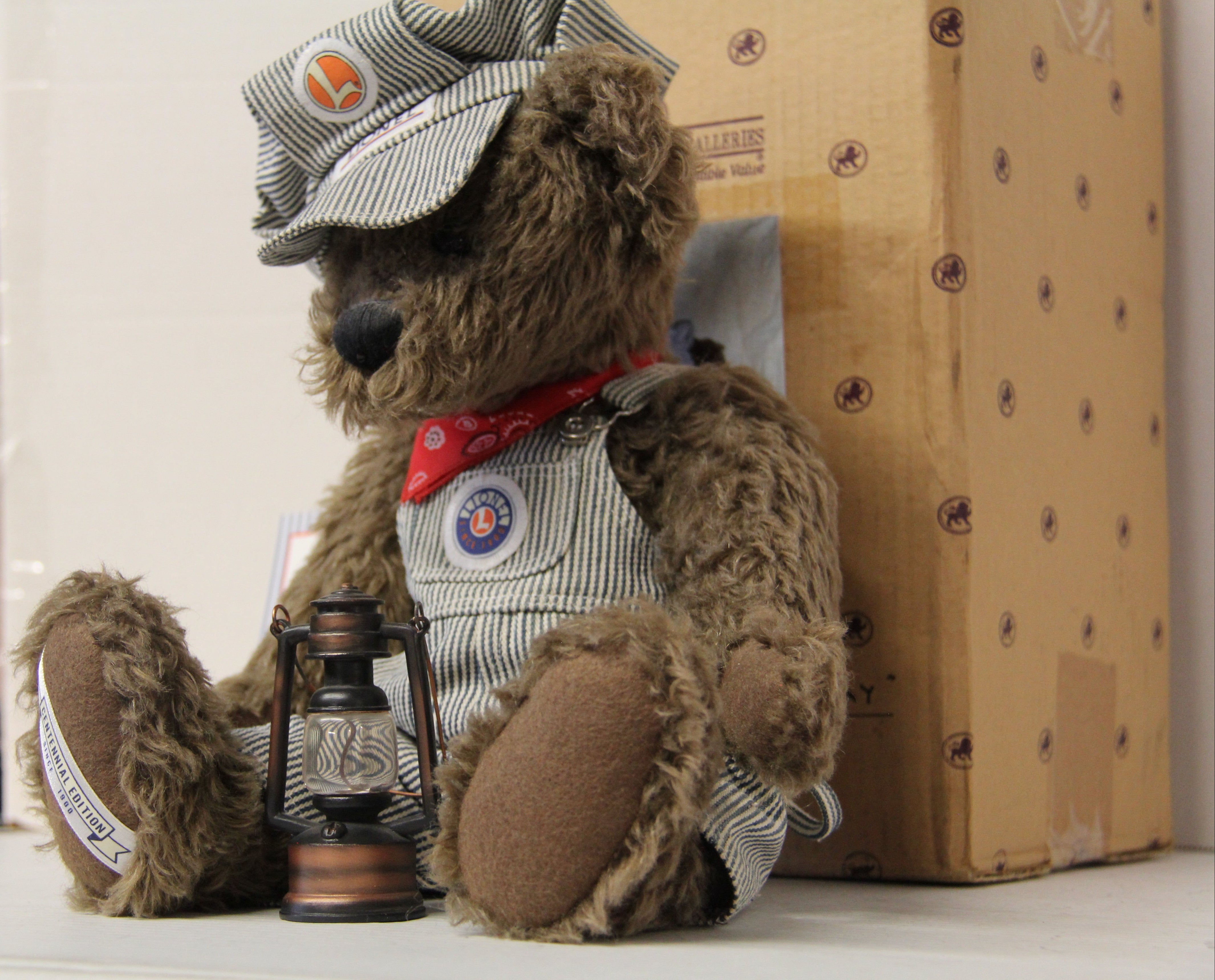 2002 Gallery Teddy Bears "Lionel Lights the Way" #0911-Second hand-M6447