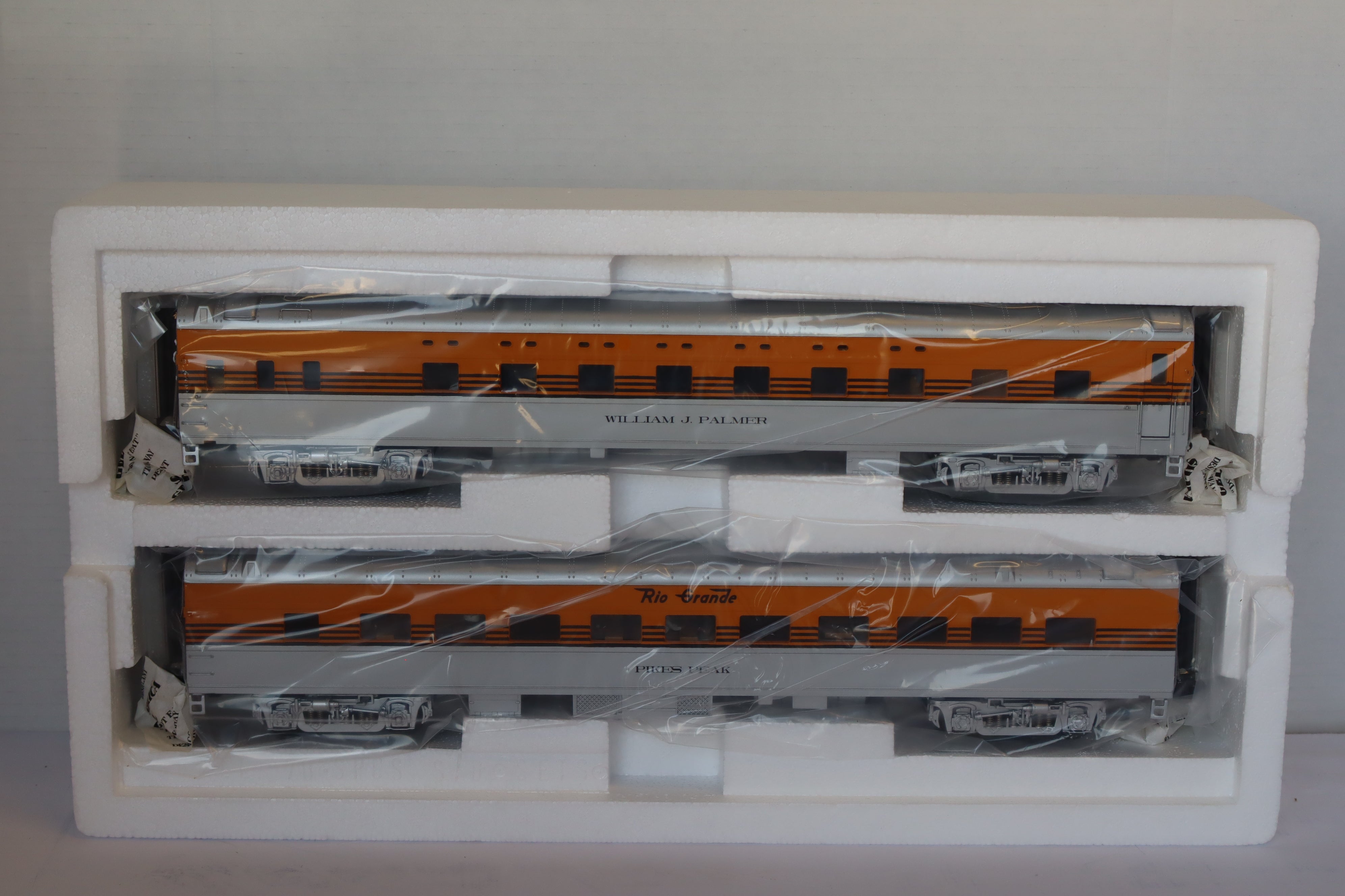 MTH 20-66093 Rio Grande 2-Car 70' Streamlined Sleeper & Diner Pass Set-Second hand-M7914