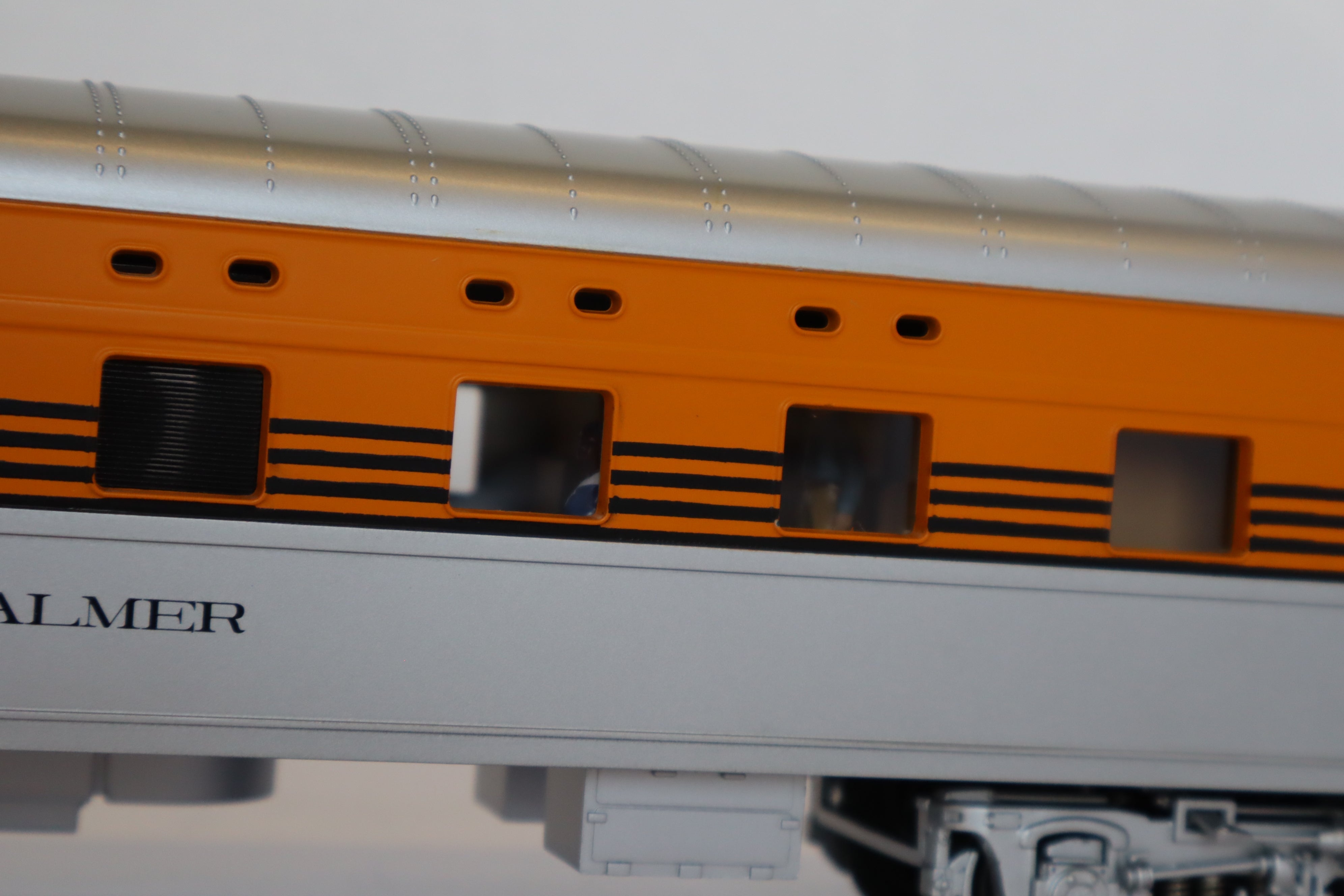 MTH 20-66093 Rio Grande 2-Car 70' Streamlined Sleeper & Diner Pass Set-Second hand-M7914
