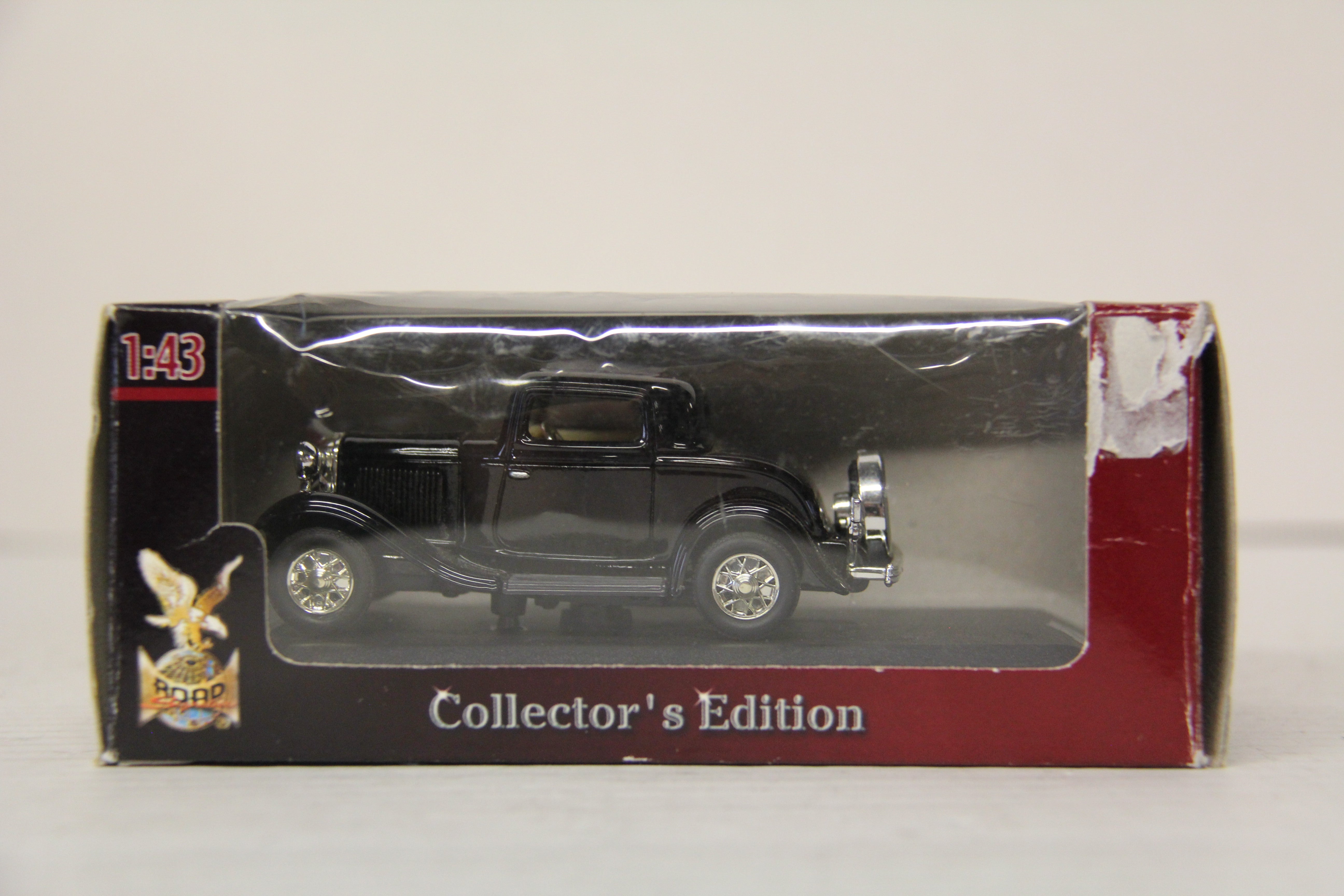 Road Signature Vintage Black 1:43 scale-Second hand-M6468