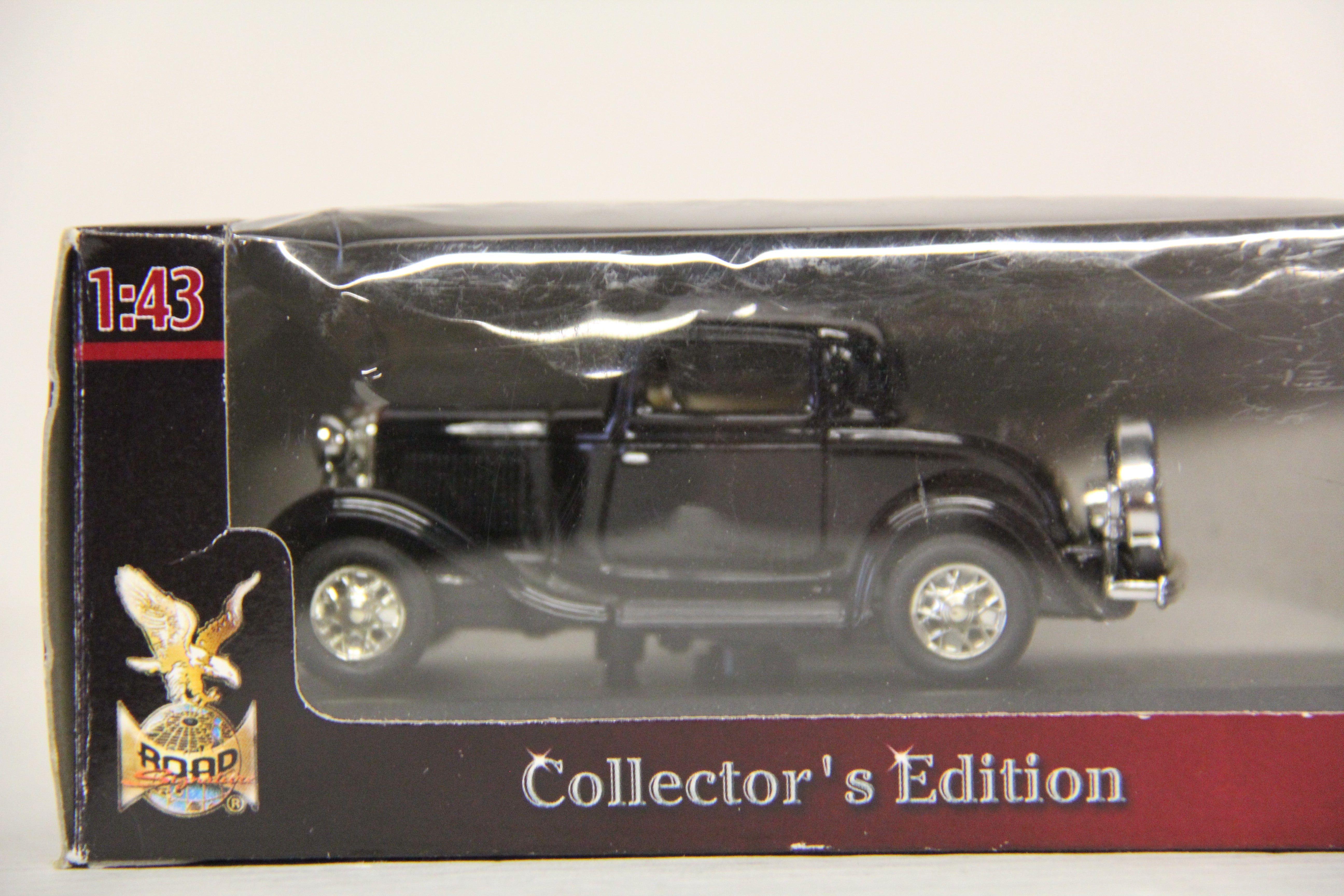 Road Signature Vintage Black 1:43 scale-Second hand-M6468