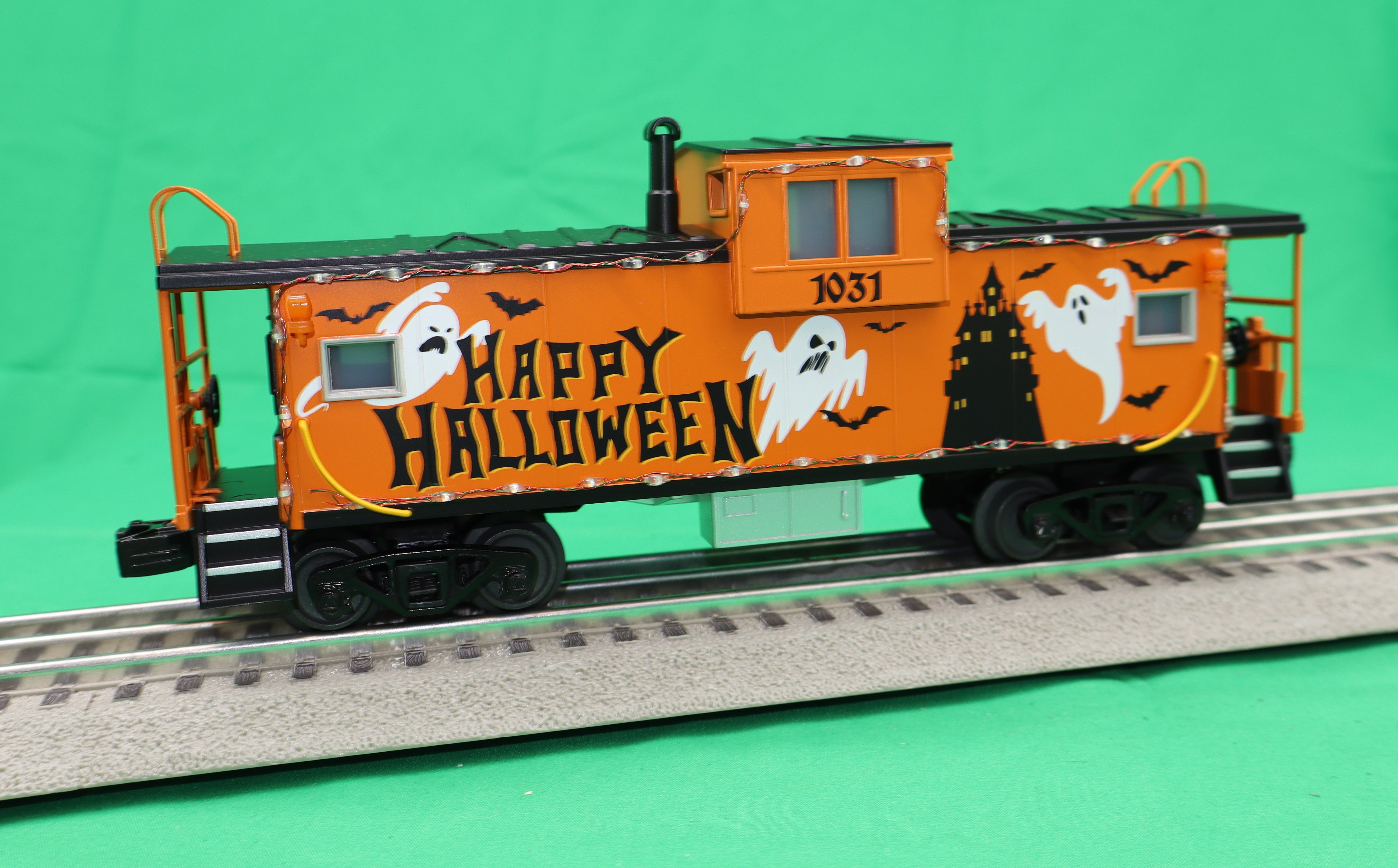 MTH 30-77411 - Extended Vision Caboose "Halloween" #1031 w/ LED Lights