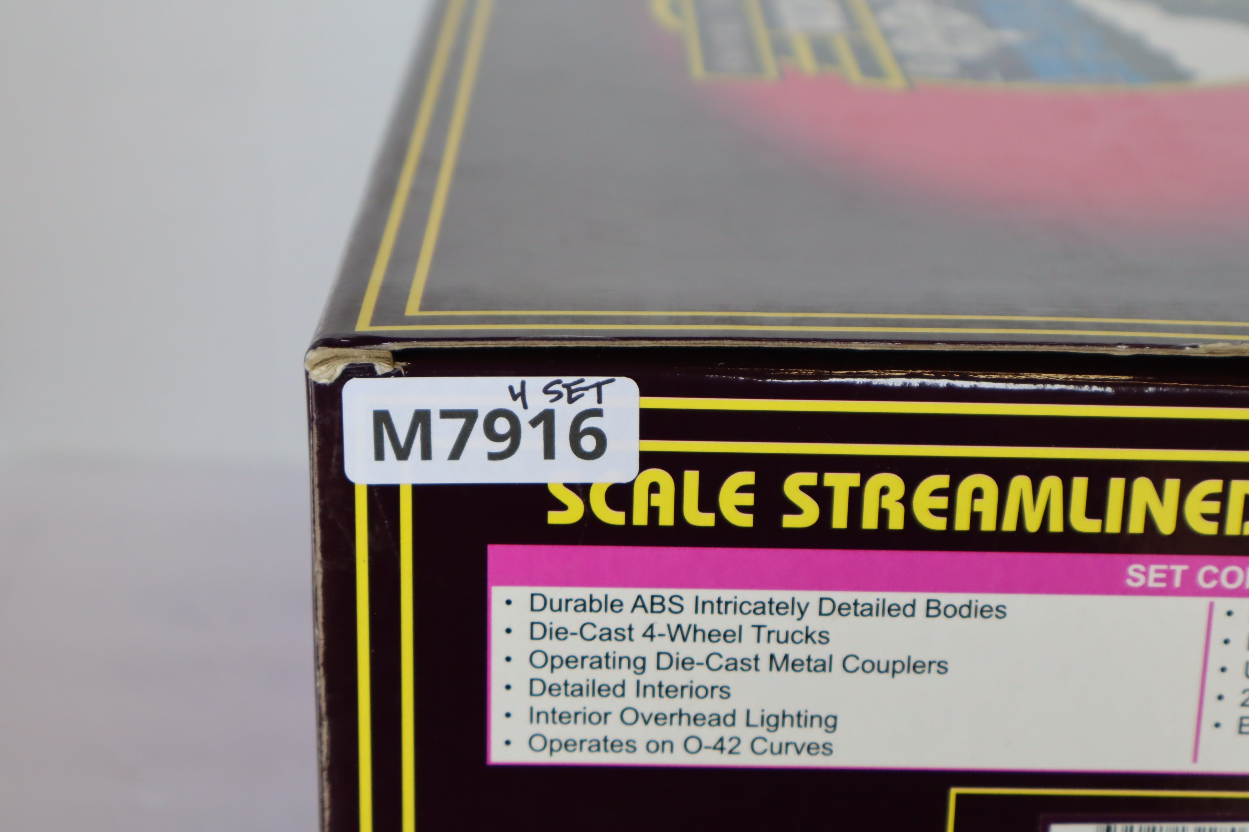MTH 20-6653 & 20-6638 Union Pacific 70' ABS Smooth 4 Car Pass Set-Second hand-M7916