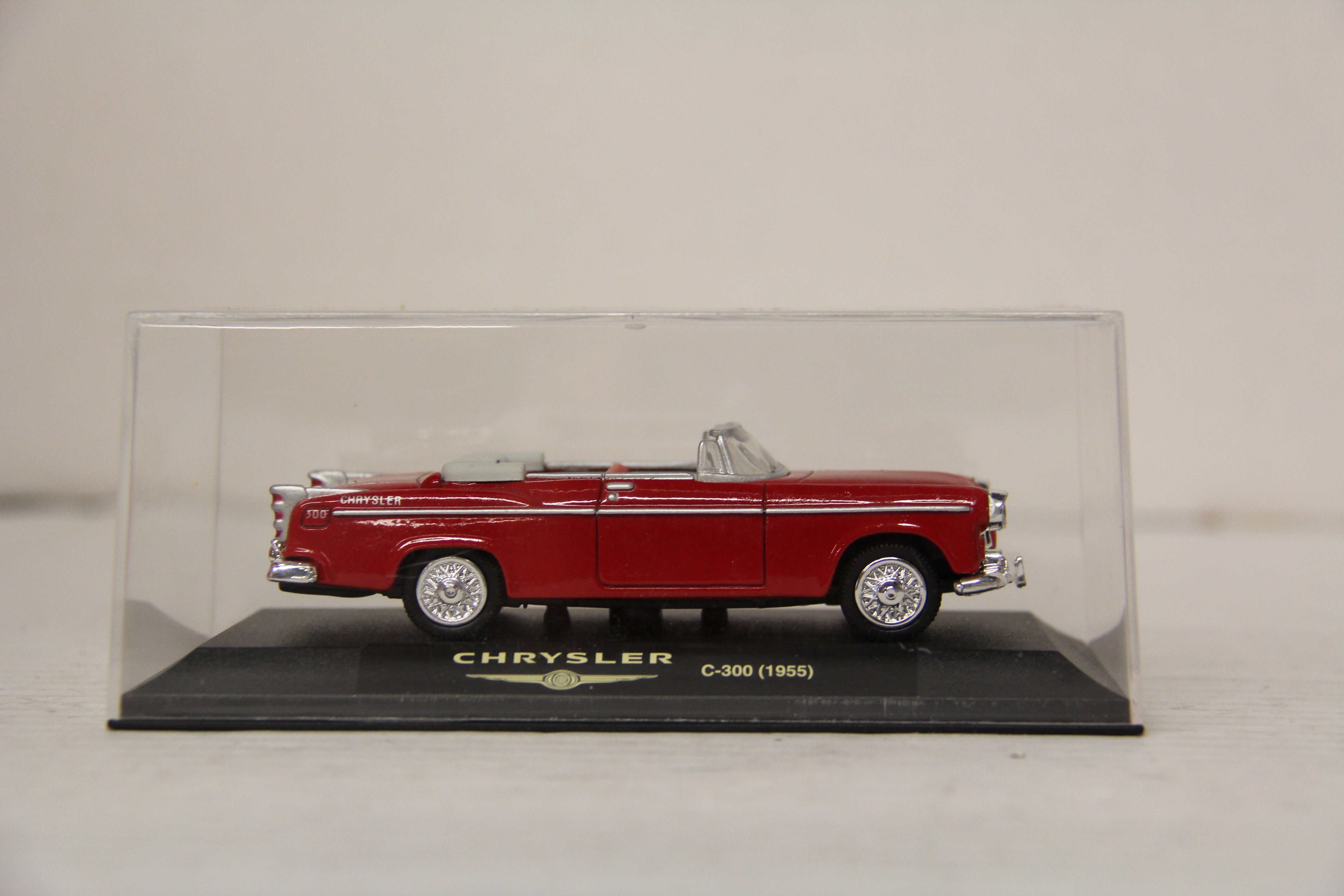 NewRay 1955 Chrysler C-300 Convertible 1:43 scale-Second hand-M6472