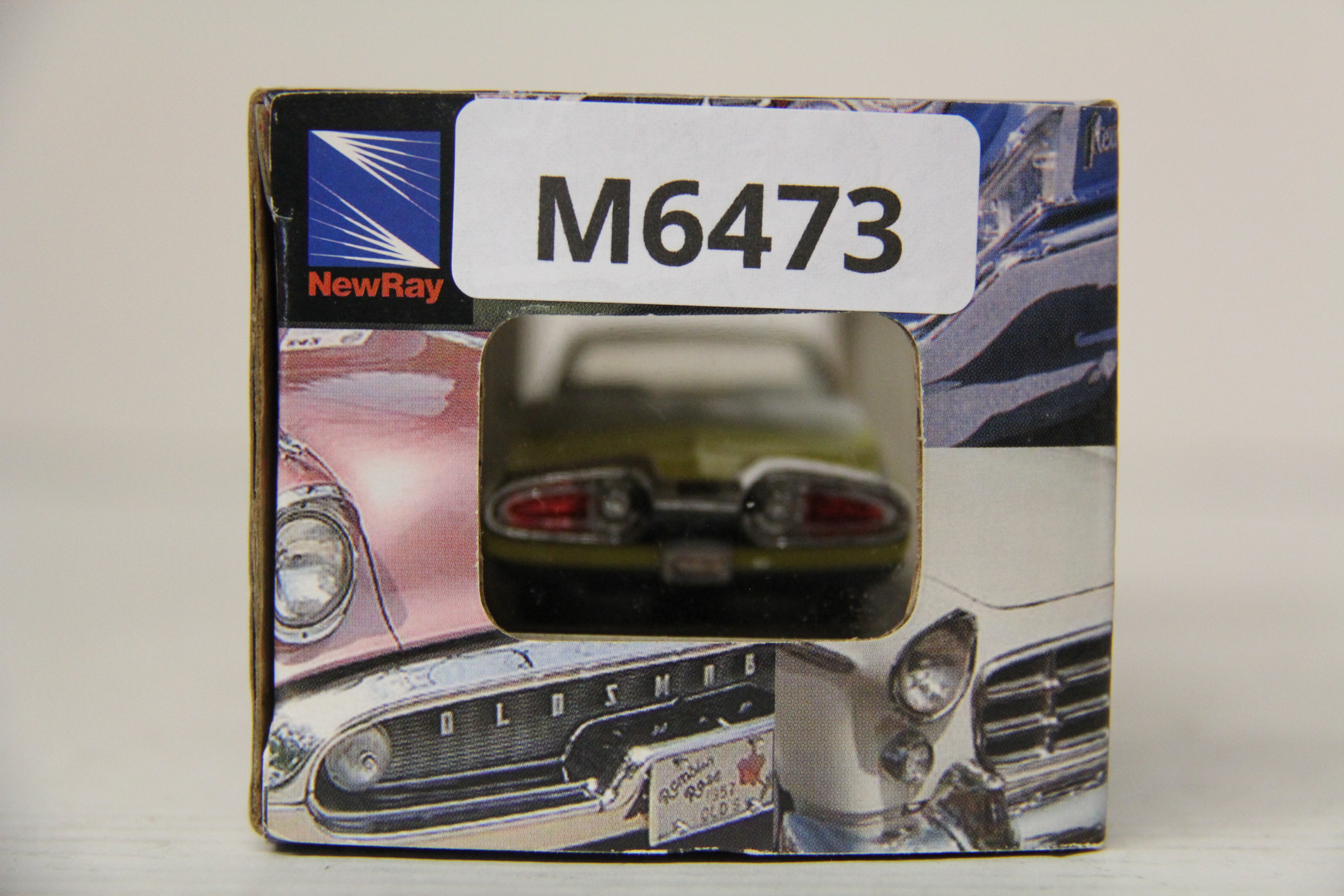 NewRay 1964 Chrysler Turbine Car 1:43 scale-Second hand-M6473