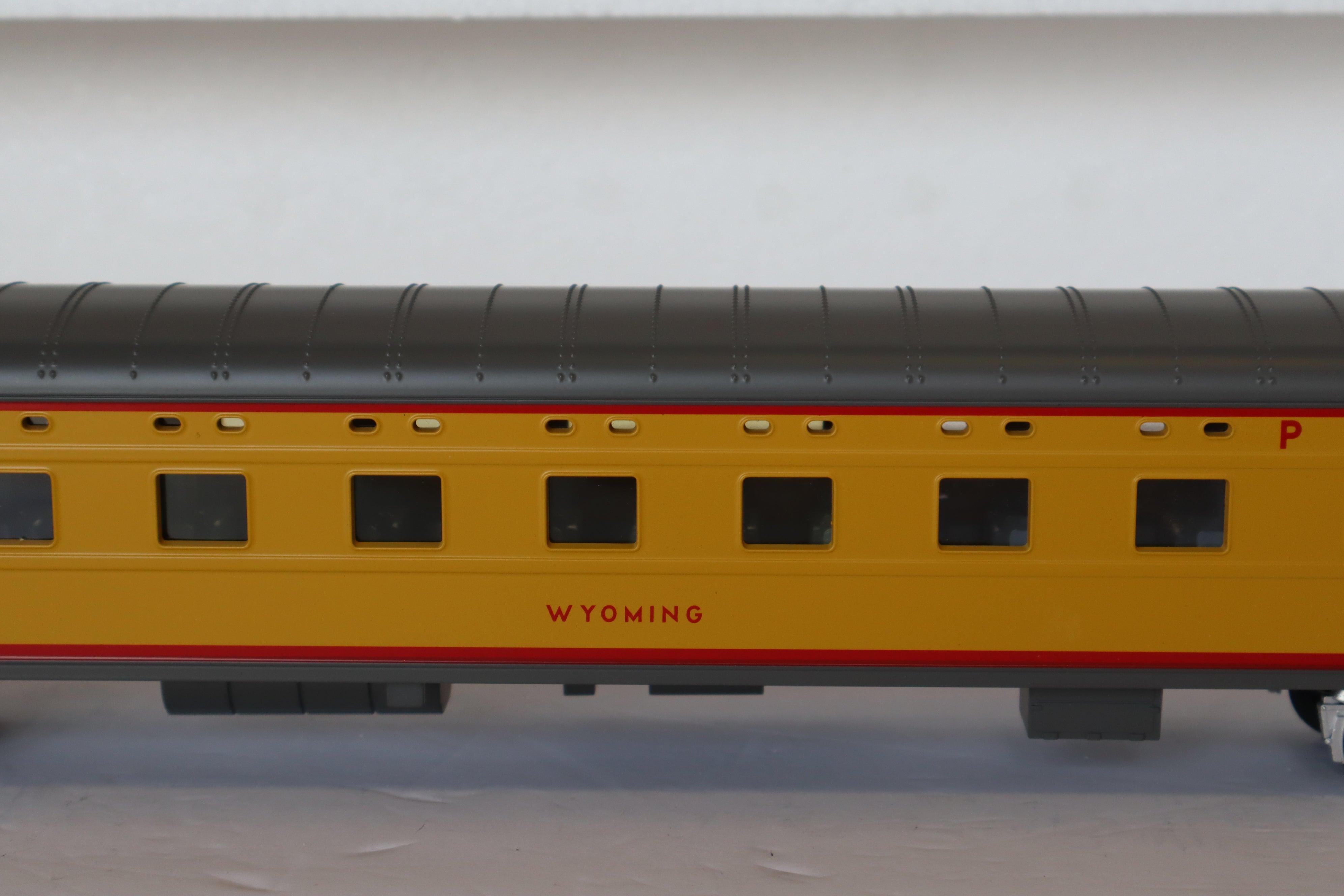 MTH 20-6653 & 20-6638 Union Pacific 70' ABS Smooth 4 Car Pass Set-Second hand-M7916