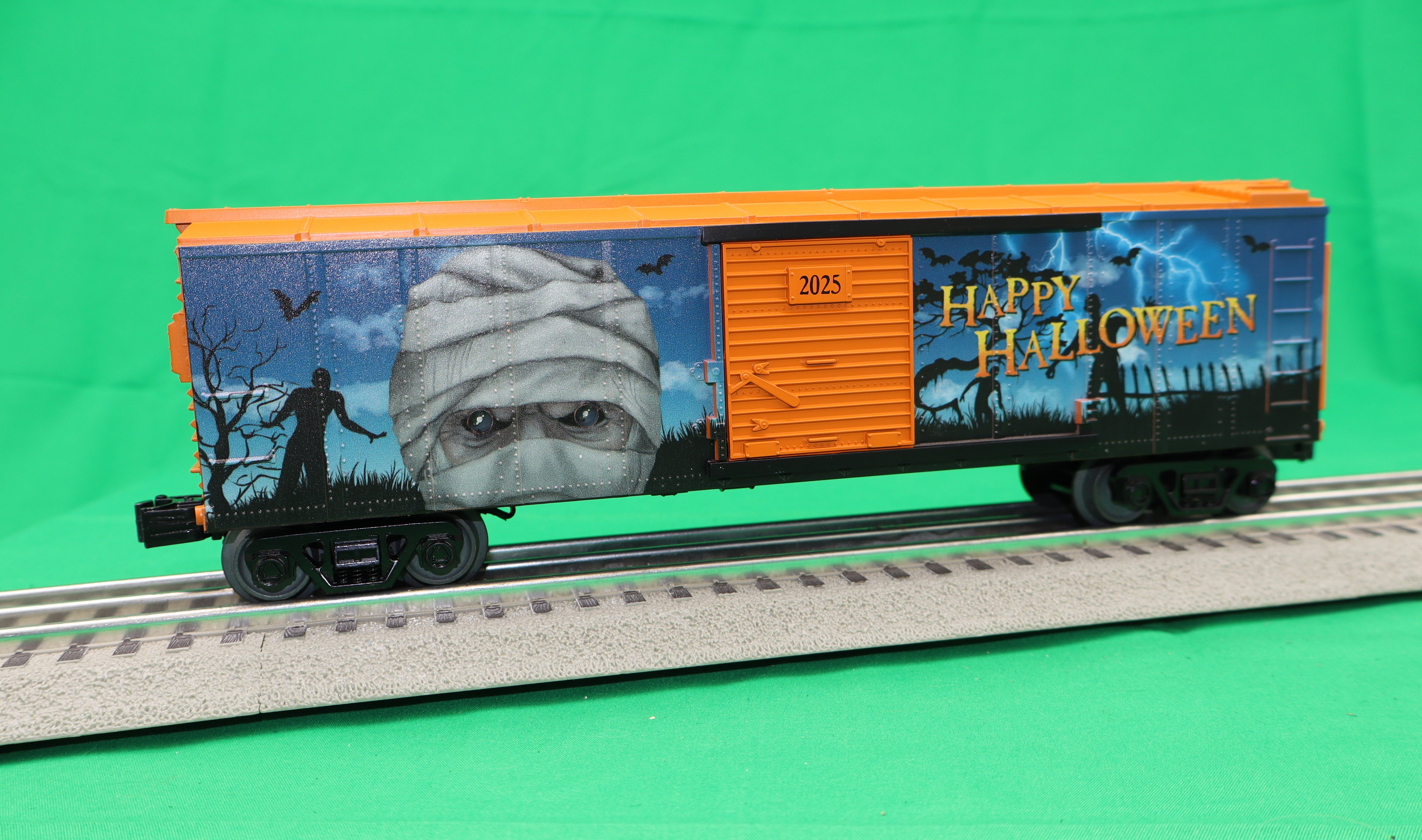 MTH 30-71231 - Box Car "Halloween" #2025 w/ Glowing LEDs