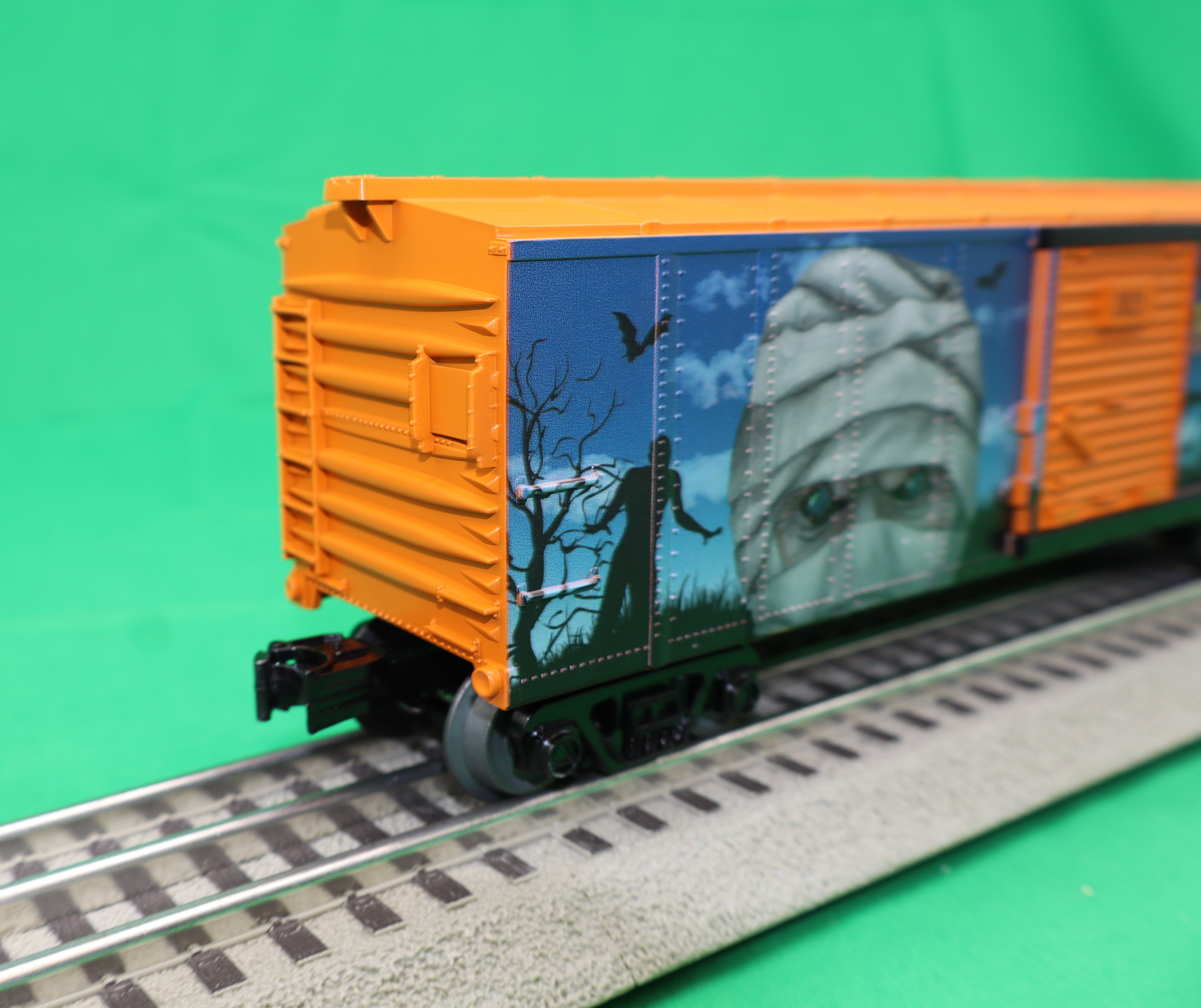 MTH 30-71231 - Box Car "Halloween" #2025 w/ Glowing LEDs