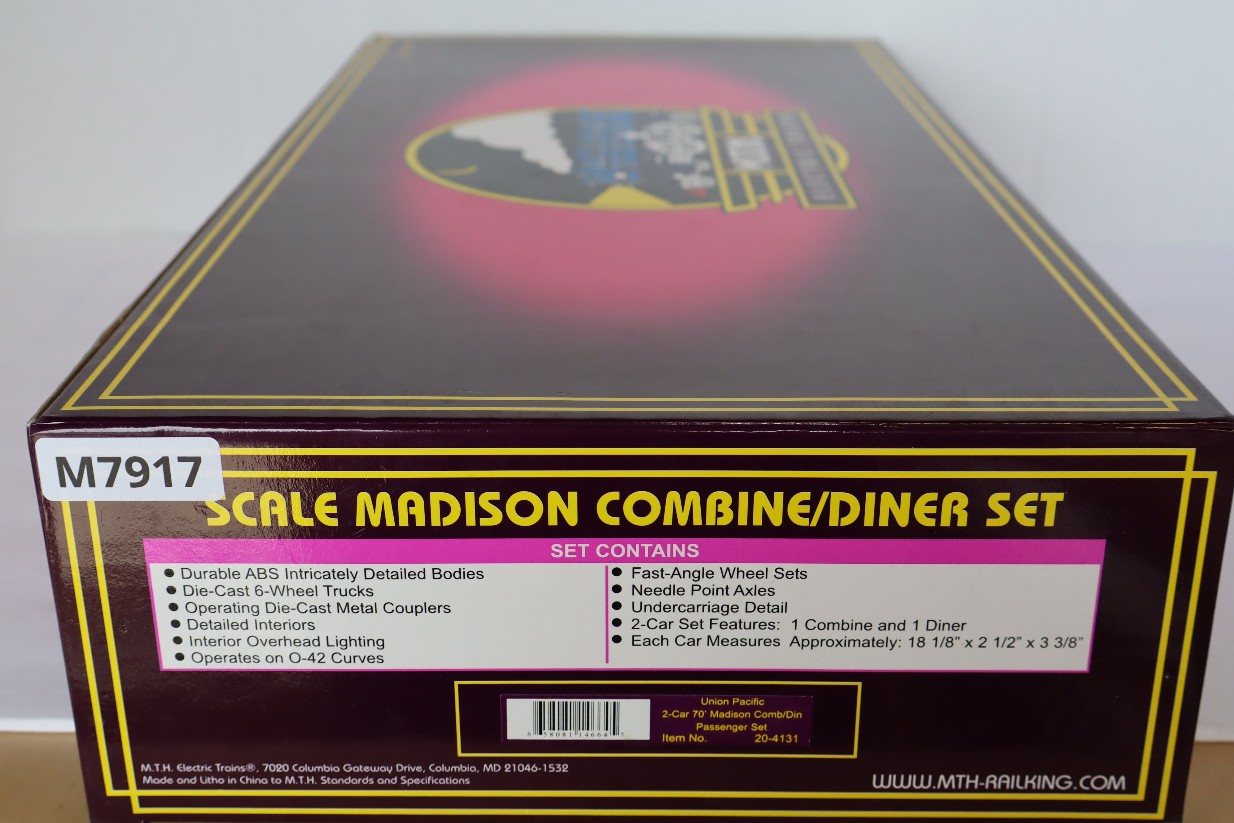 MTH 20-4131 Union Pacific 2-Car Madison Combo/Diner Car Pass Set-Second hand-M7917