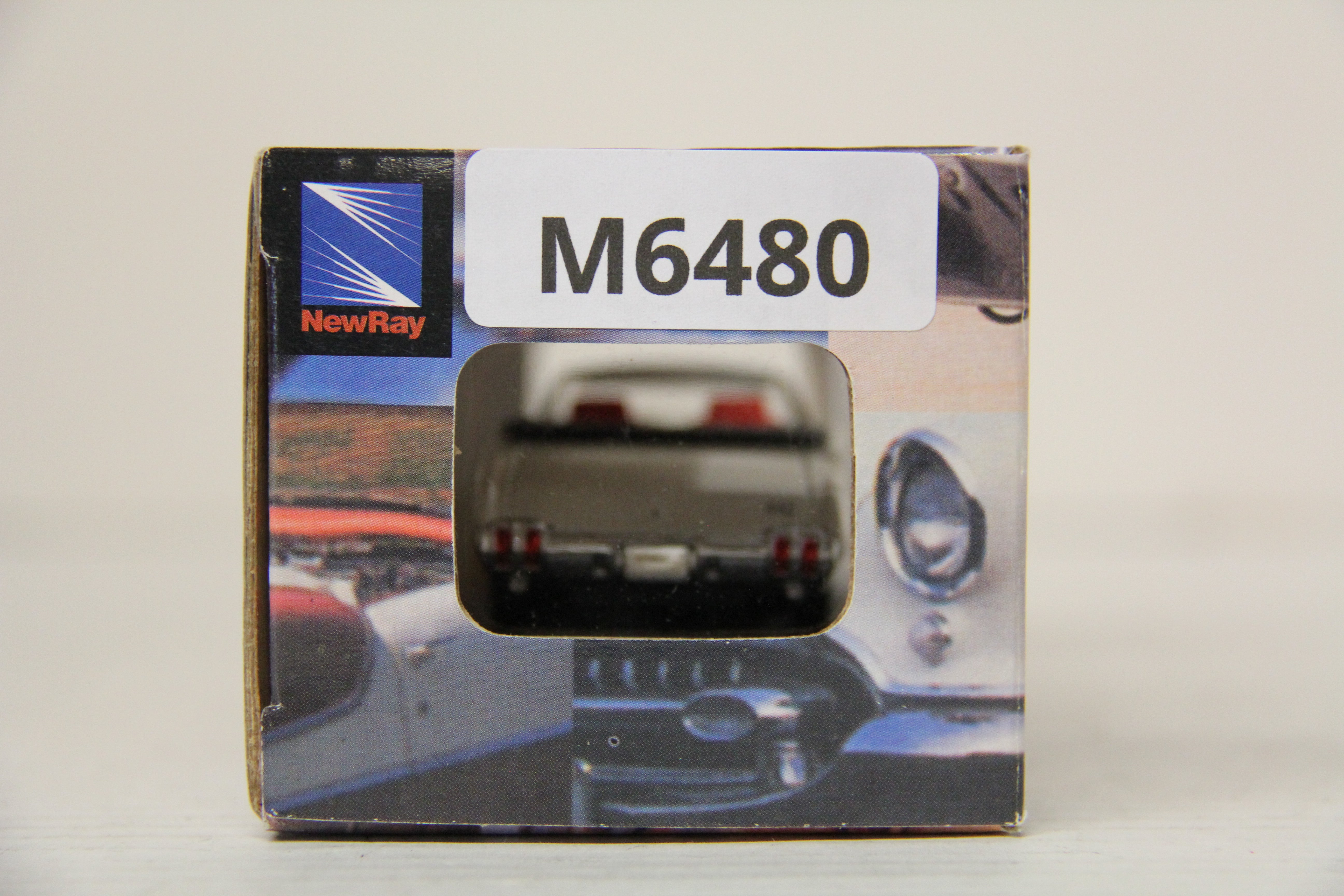 NewRay 1970 Oldsmobile 4-4-2- 1:43 scale-Second hand-M6480