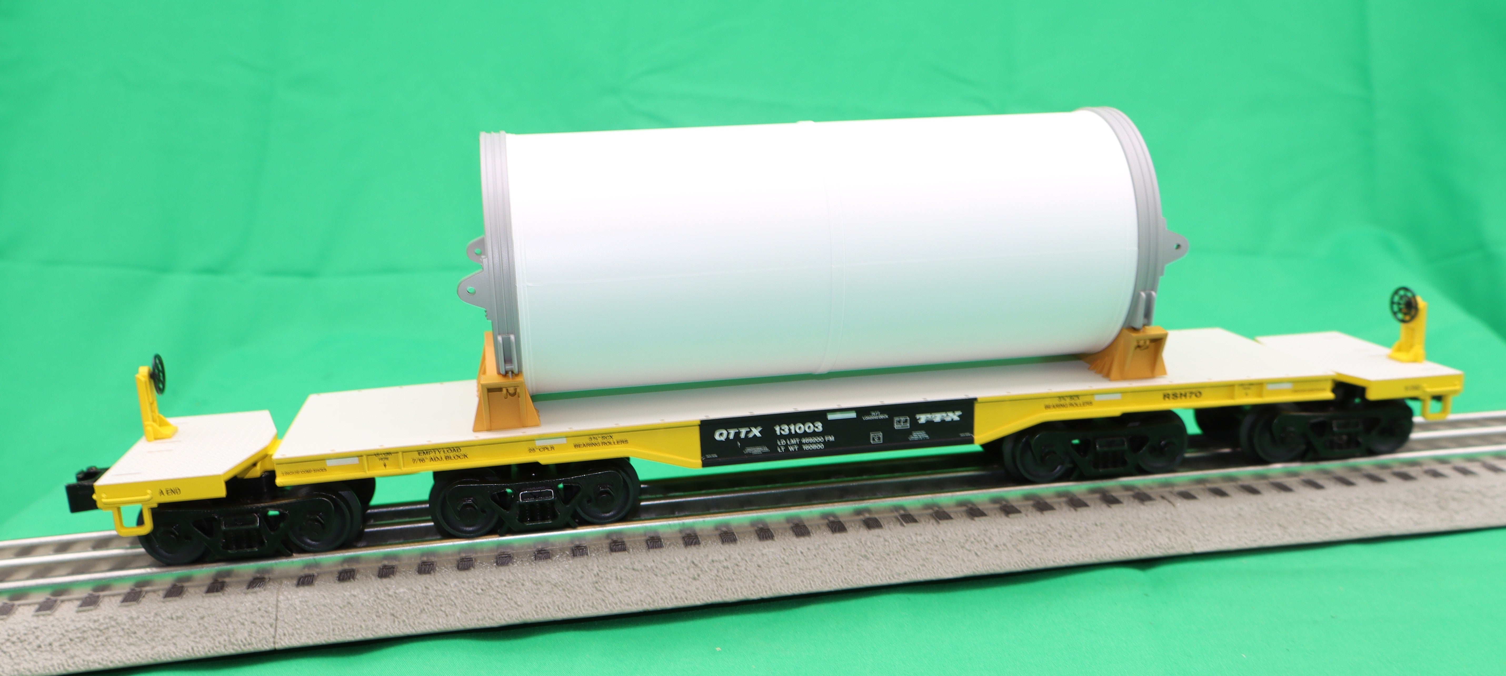 Lionel 2526210 - Heavy Duty Flatcar "TTX" #131003
