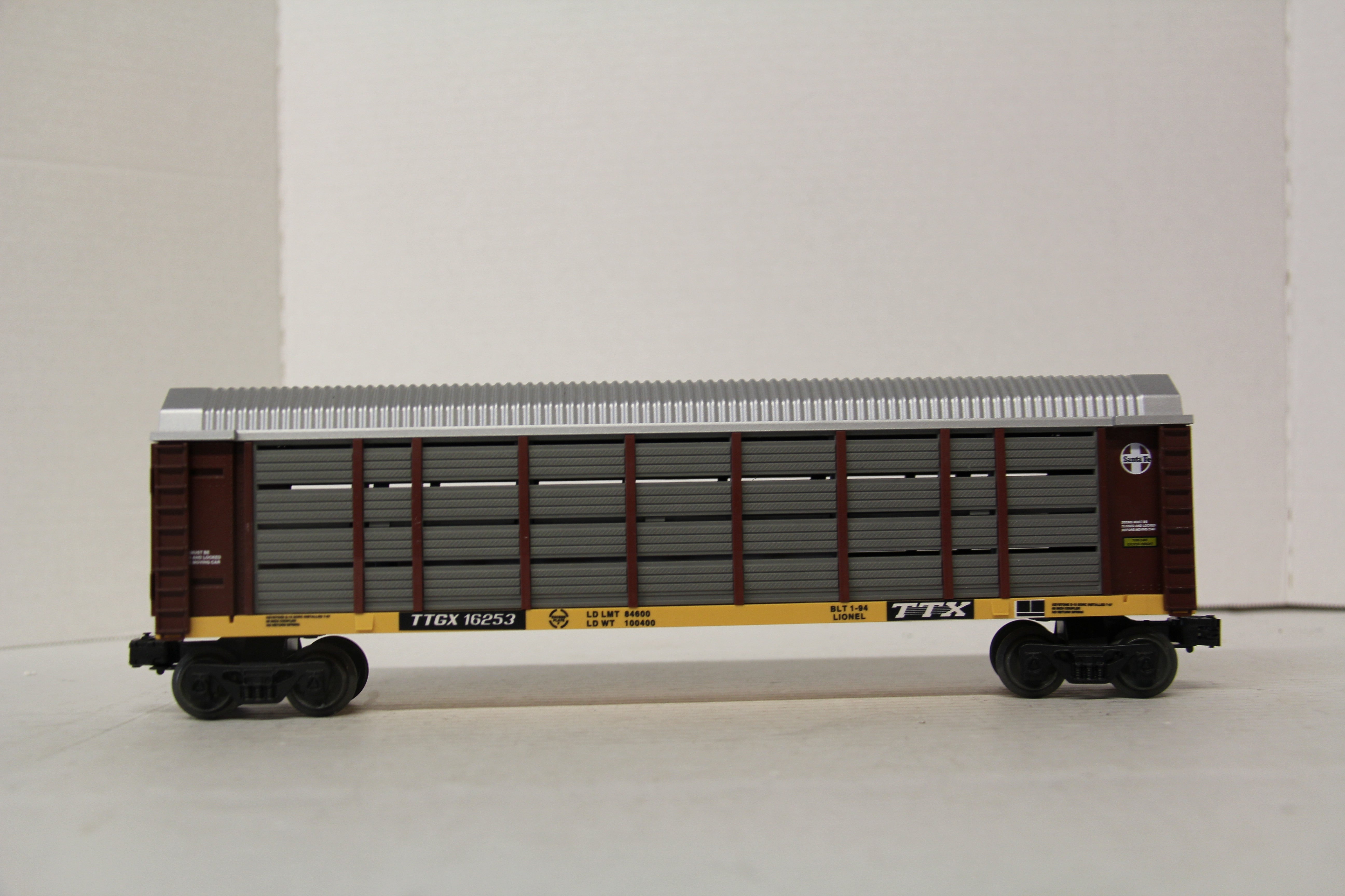 Lionel 6-16253 Santa Fe Auto Carrier with Screens-Second hand-M6496