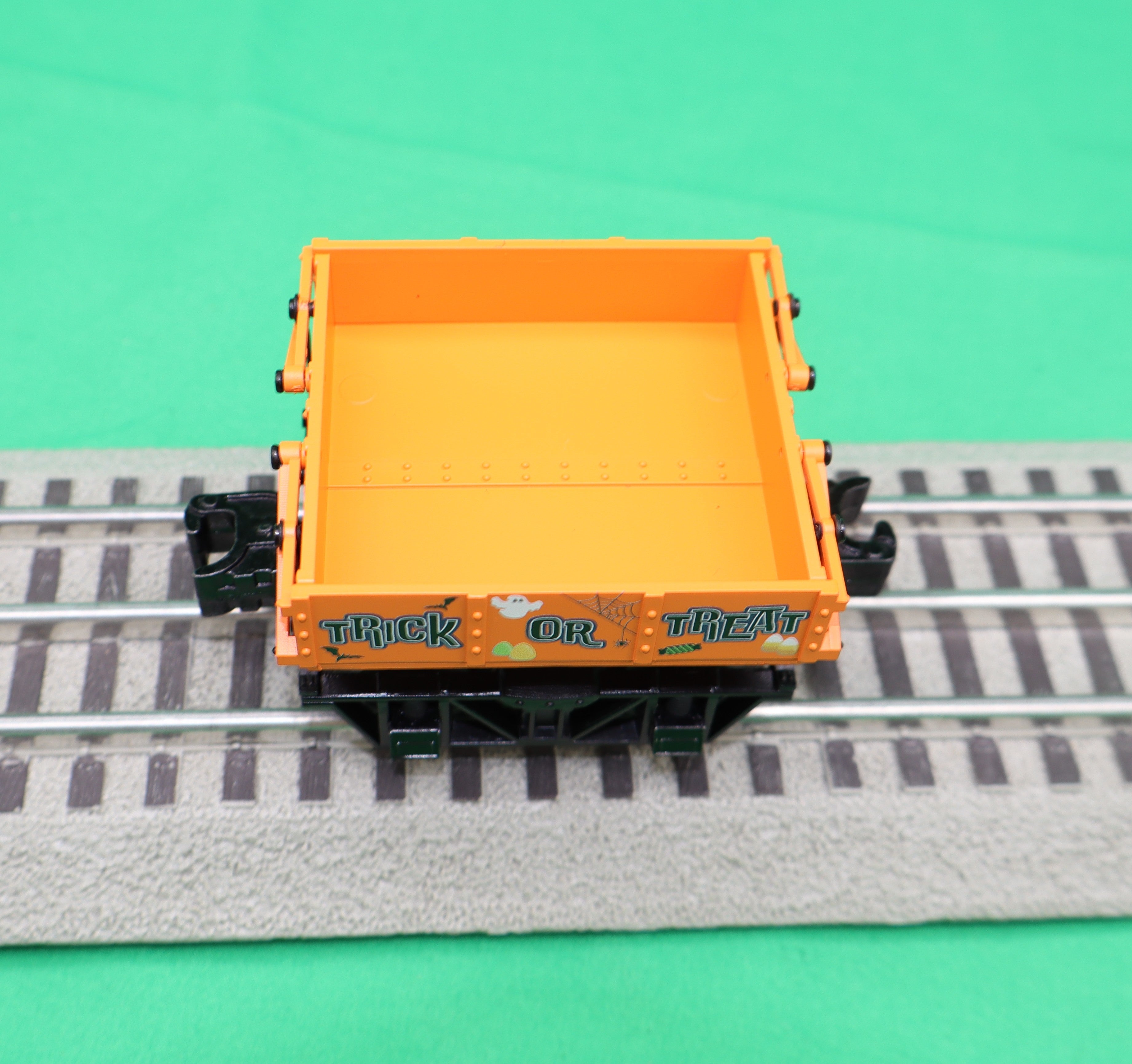 Lionel 2526610 - Disconnect Candy Dump Cars "Halloween" (4-Car)