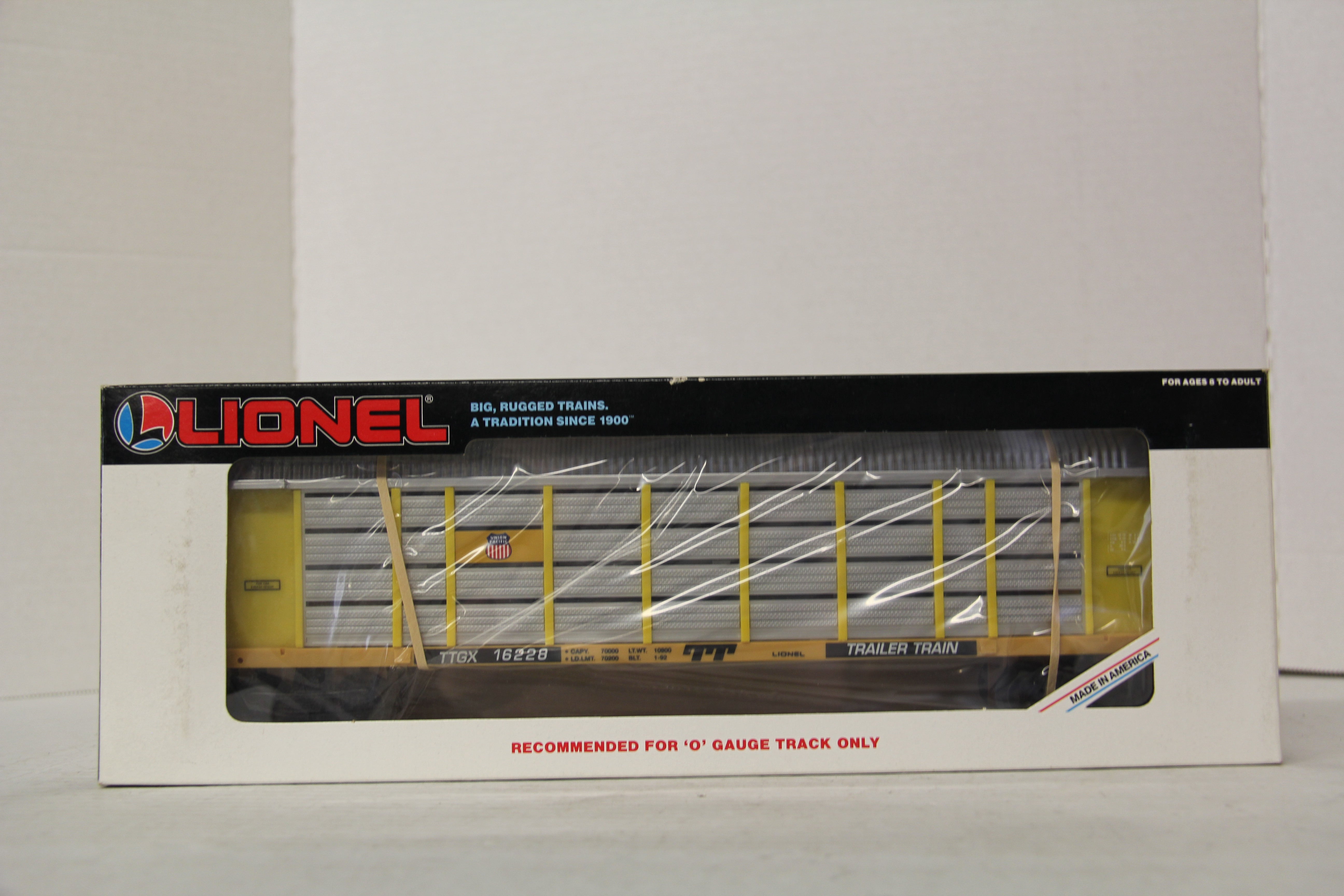 Lionel 6-16228 Union Pacific Auto Carrier with Screens-Second hand-M6503