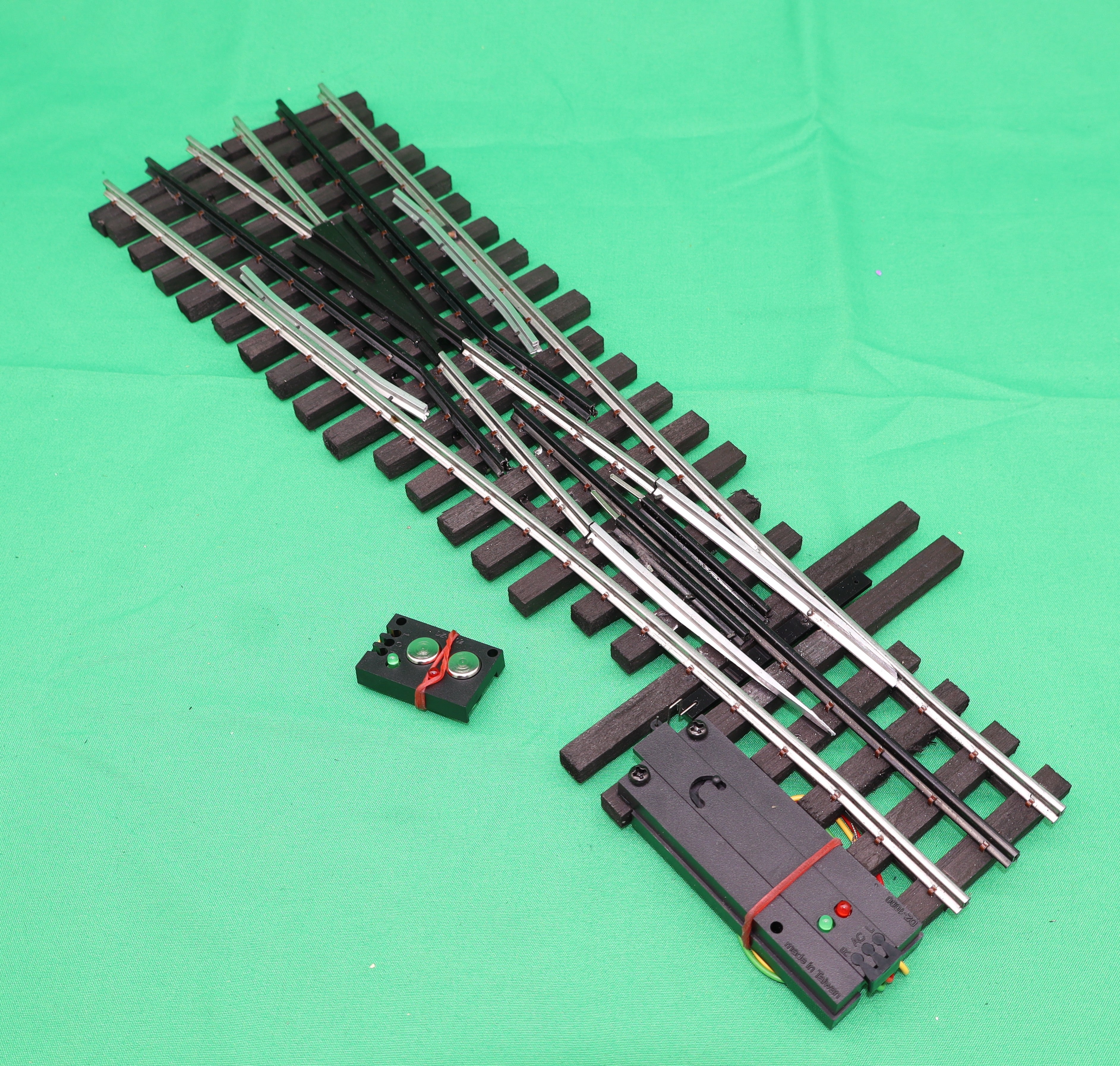 Ross Custom Switches #157M - Super Line - 11 Degree Wye Switch Track w/ Dz1000