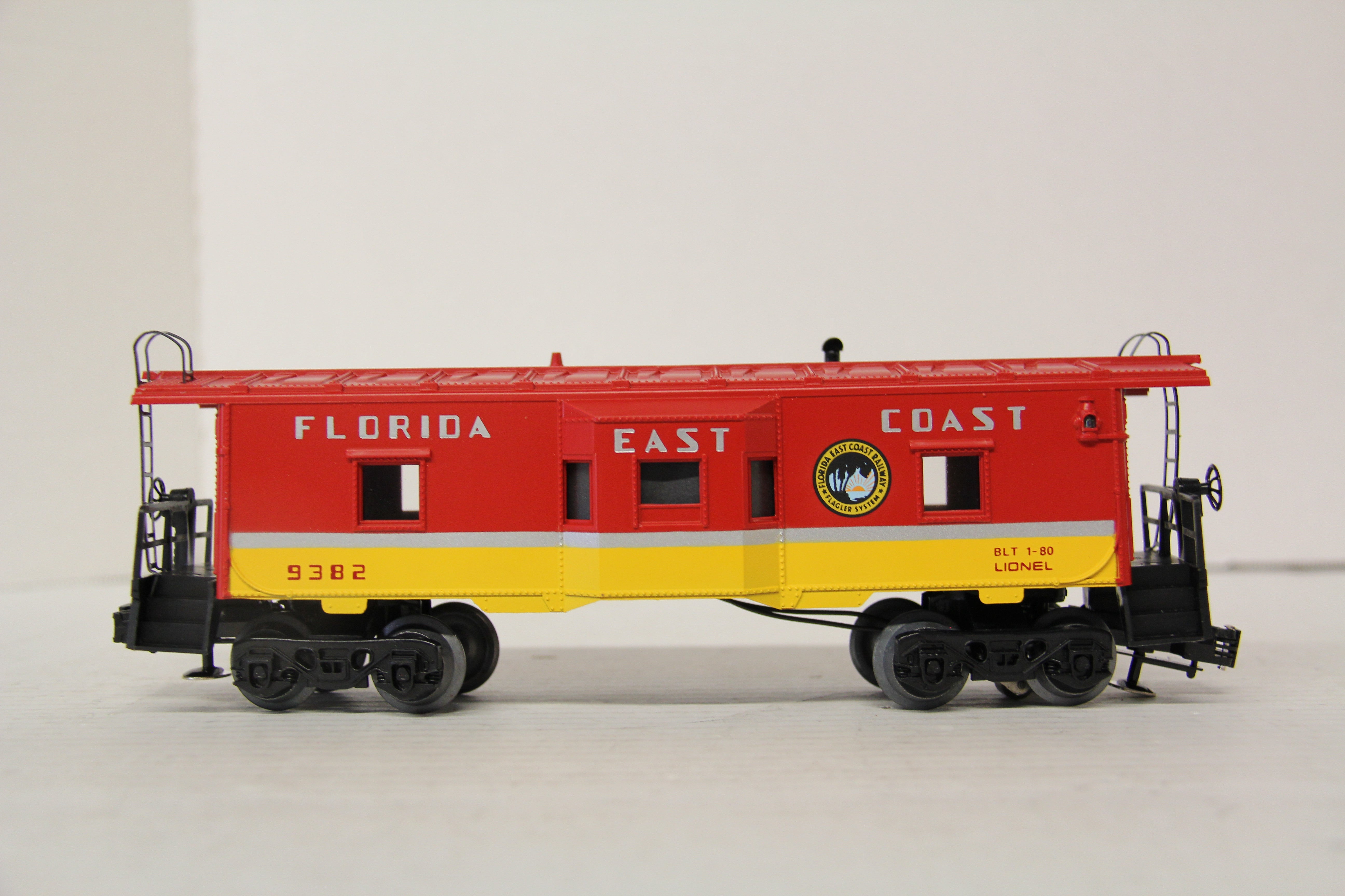 Lionel 6-9382 Florida East Coast Bay Window Caboose-Second hand-M6505