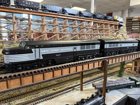 MTH 20-21851-3 - FM Erie Built A Unit Diesel "New York Central" #5003 (Non-Powered)