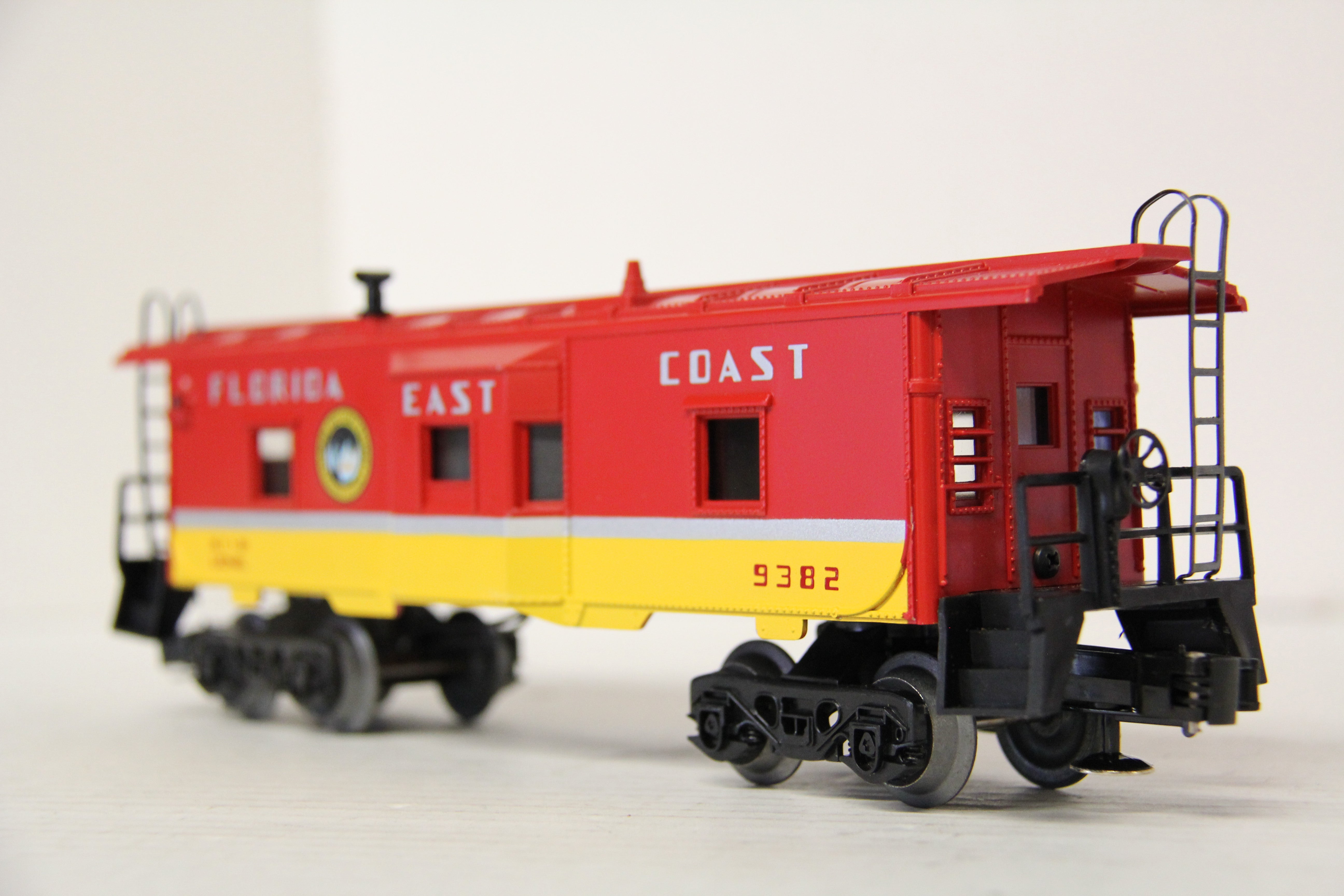 Lionel 6-9382 Florida East Coast Bay Window Caboose-Second hand-M6505