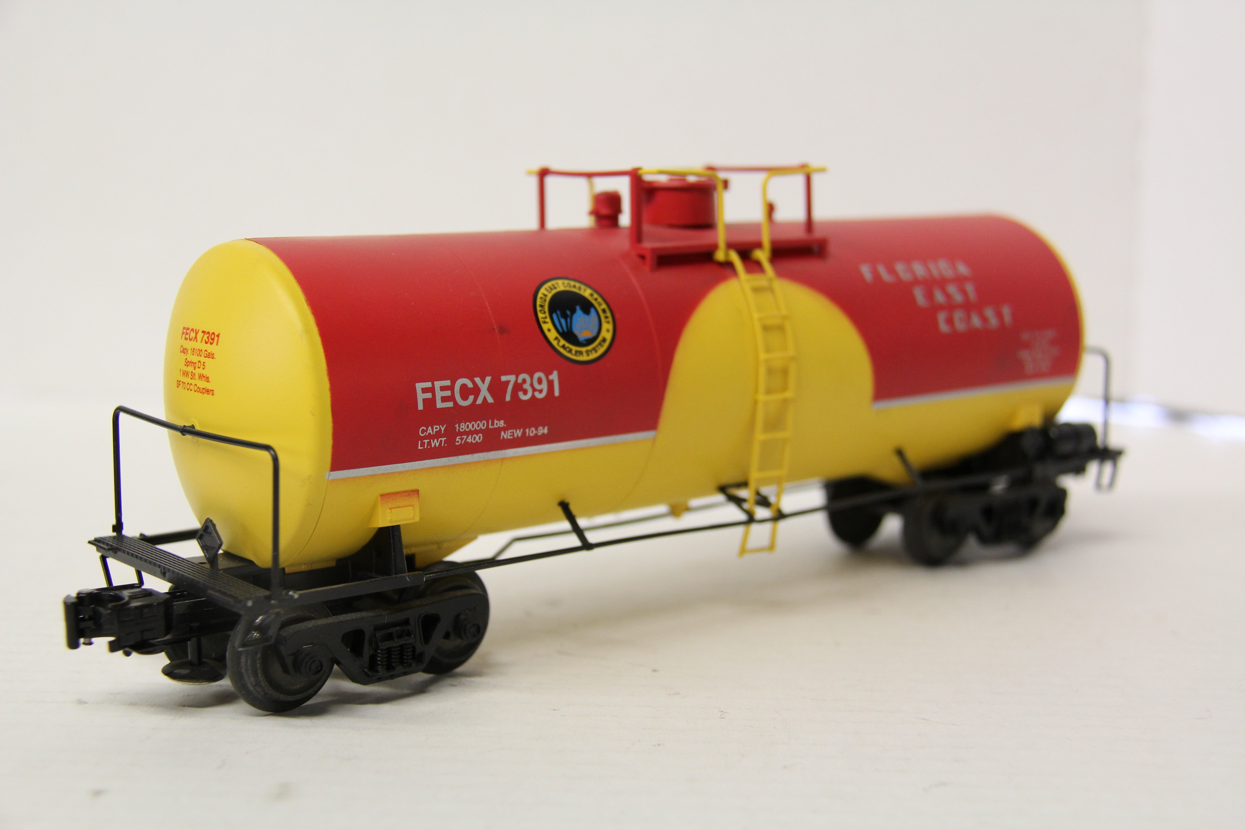 Weaver #21453 Florida East Coast FECX 2 Rail Tank Car #7391-Second hand-M4593