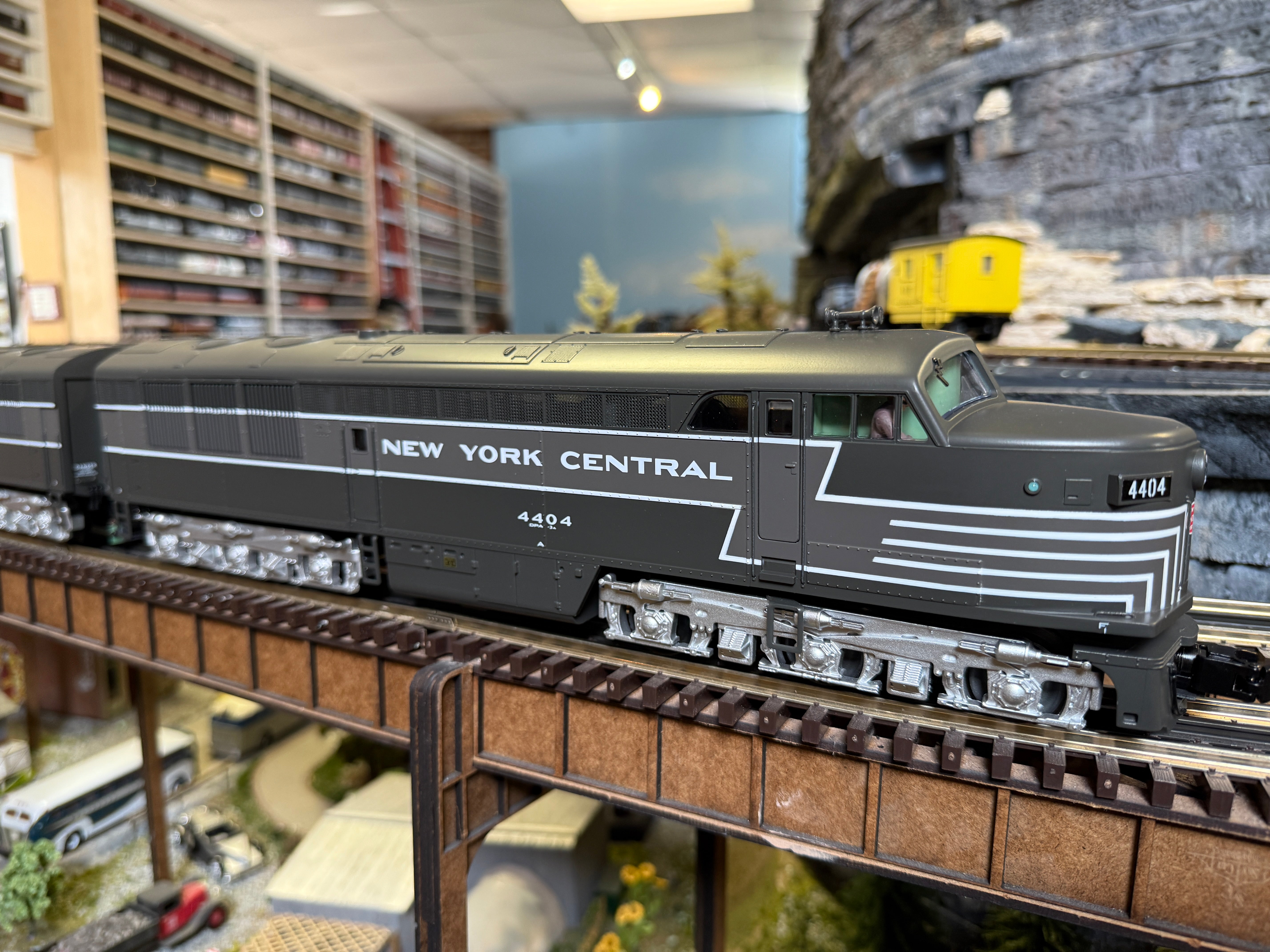 MTH - FM Erie Built AA Diesel Set "New York Central" #4002/4003 w/ PS3 - Custom Run for MrMuffin'sTrains
