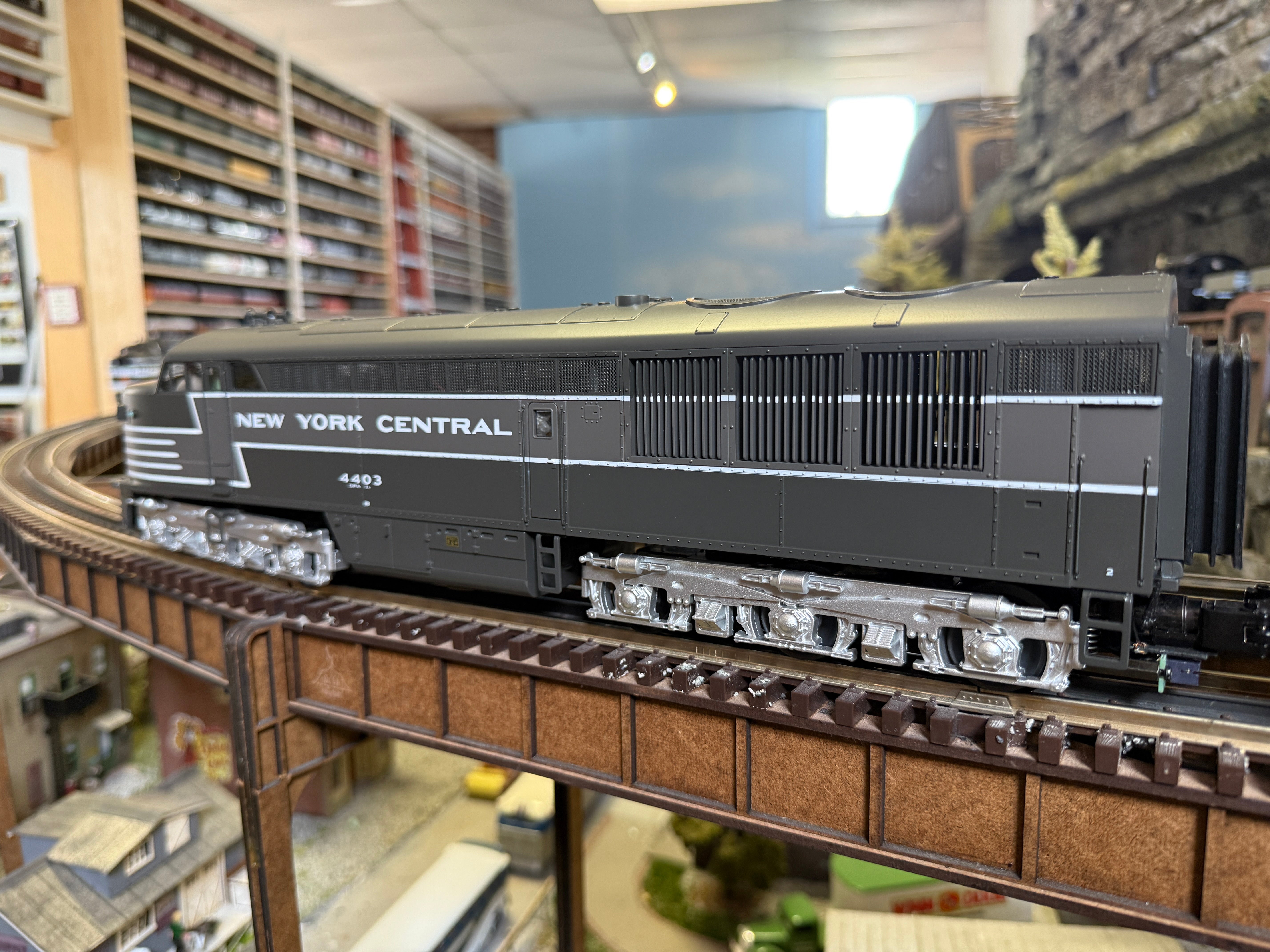 MTH - FM Erie Built AA Diesel Set "New York Central" #4002/4003 w/ PS3 - Custom Run for MrMuffin'sTrains