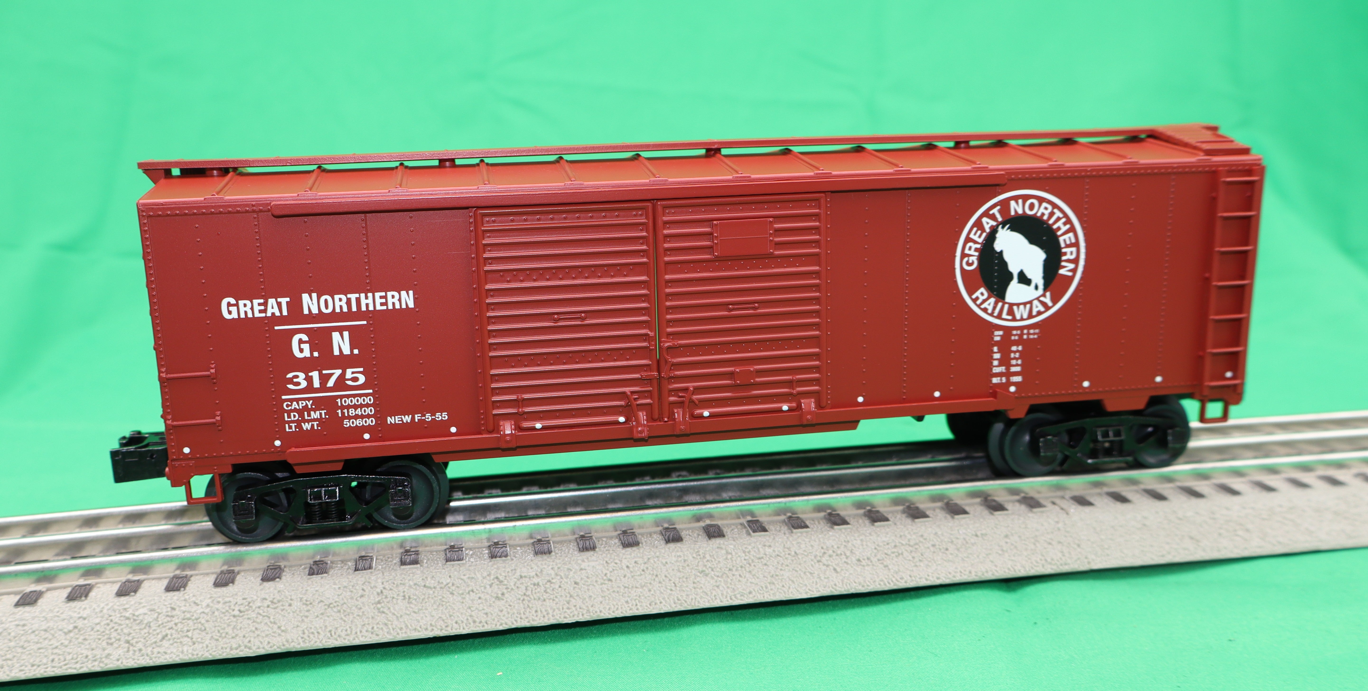 Lionel 2542432 - 40' Double Door Boxcar "Great Northern" #3175