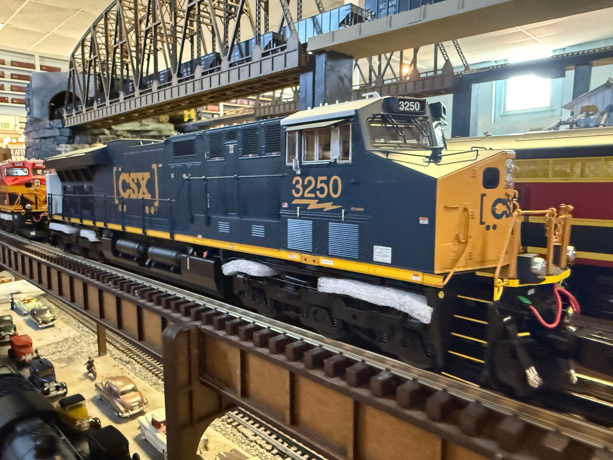 Lionel 2533479 - Legacy ET44AC SuperBass "CSX" #3349 (Non-Powered) - MrMuffin'sTrains