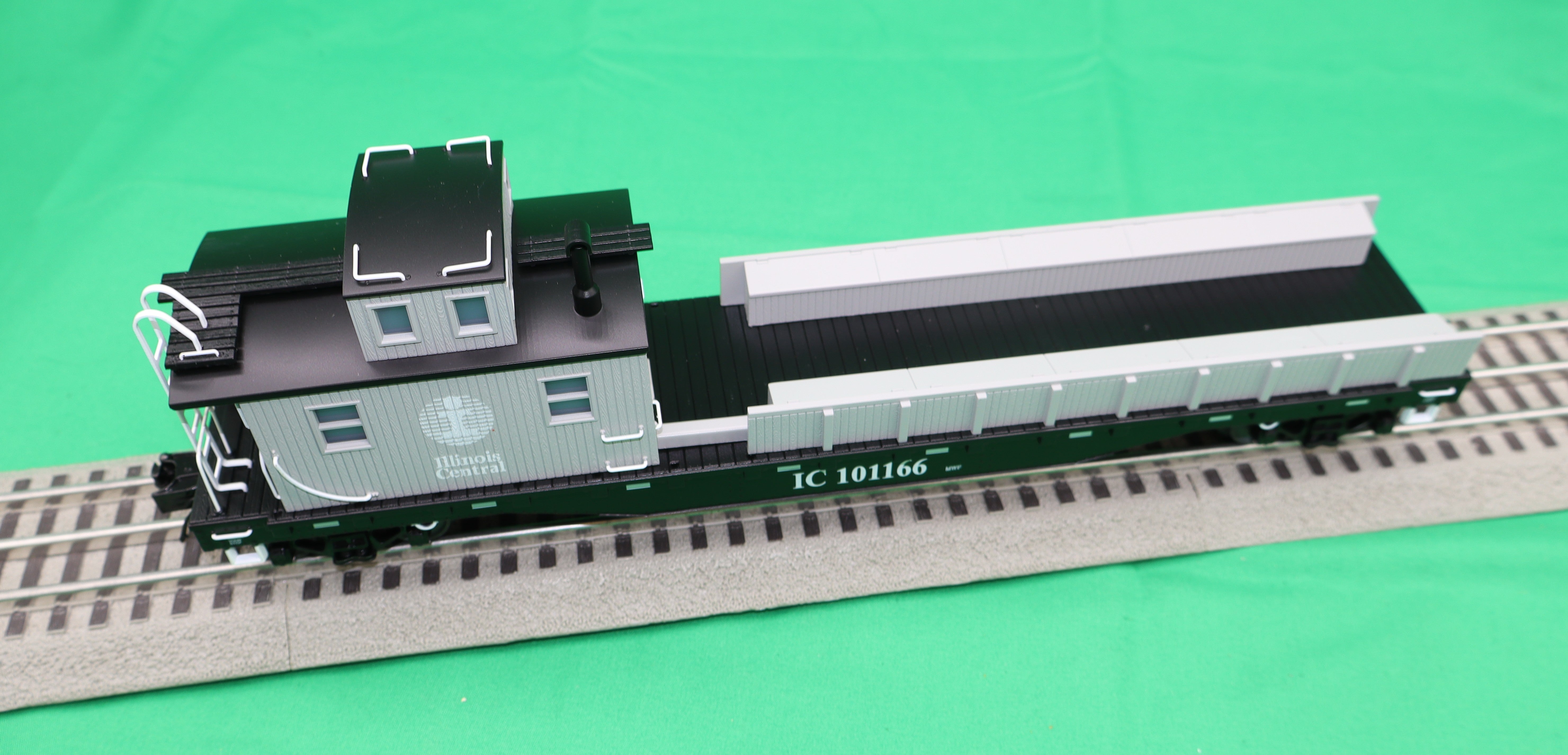 Atlas O 3001750 - Premier - Crane Tender “Illinois Central” #101166