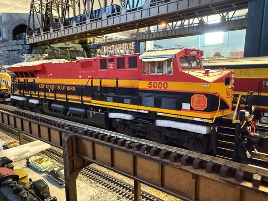 Lionel 2533489 - Legacy - ET44AC SuperBass "Kansas City Southern" #5019 (Non-Powered) - MrMuffin'sTrains