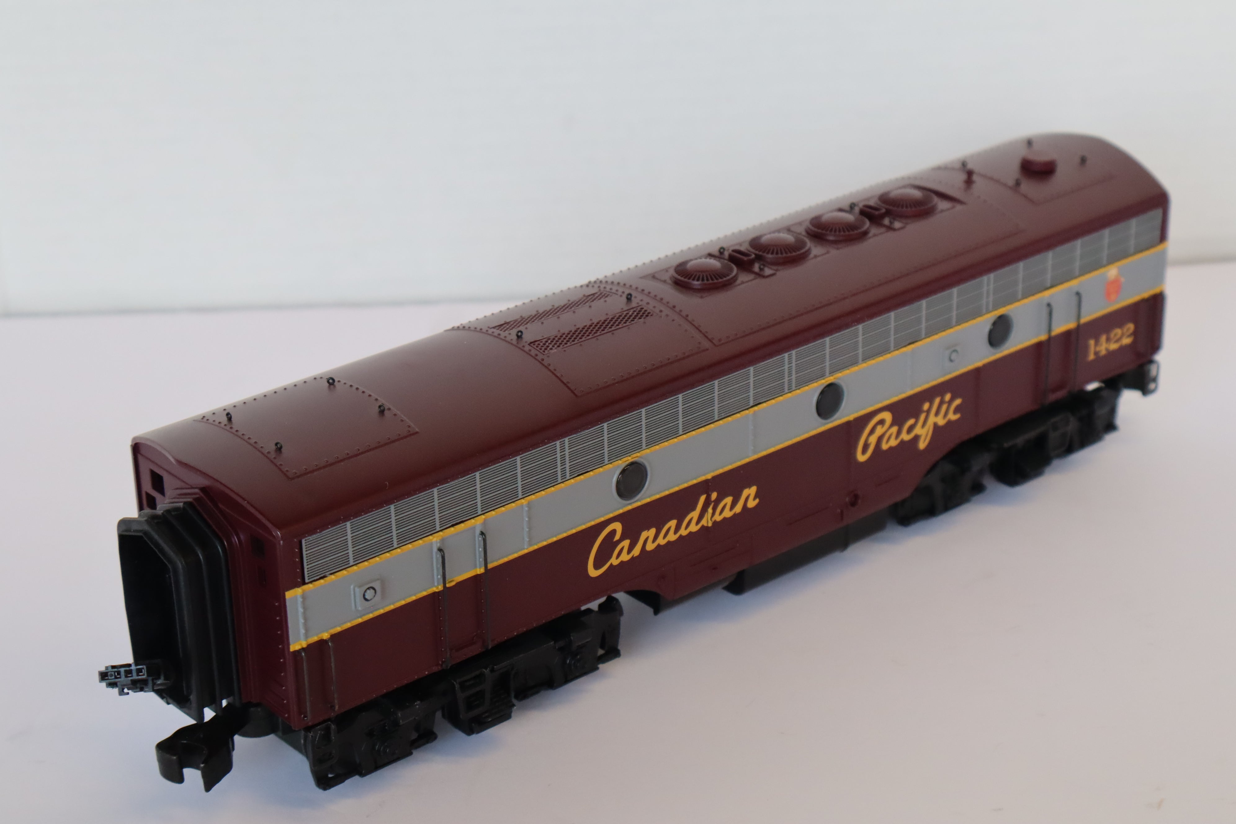 K- Line K-25181 Canadian Pacific F-7 AA Diesels & K Line K2518-1907 Canadian Pacific F-7 B Diesel Dummy (Non Pwd)-Second hand-M7949