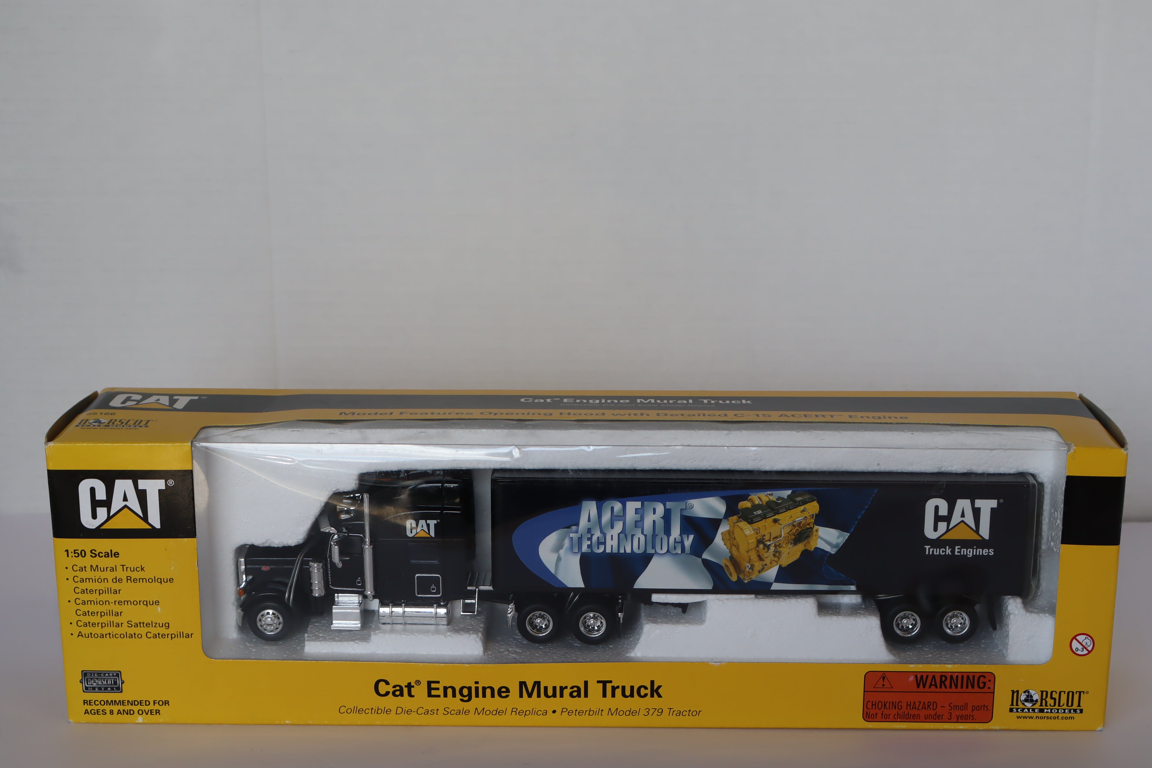 1:50 Scale Norscot Scale Models CAT #55166 CAT Engine Mural Truck Peterbilt Model 379 Tractor-Second hand-M7952