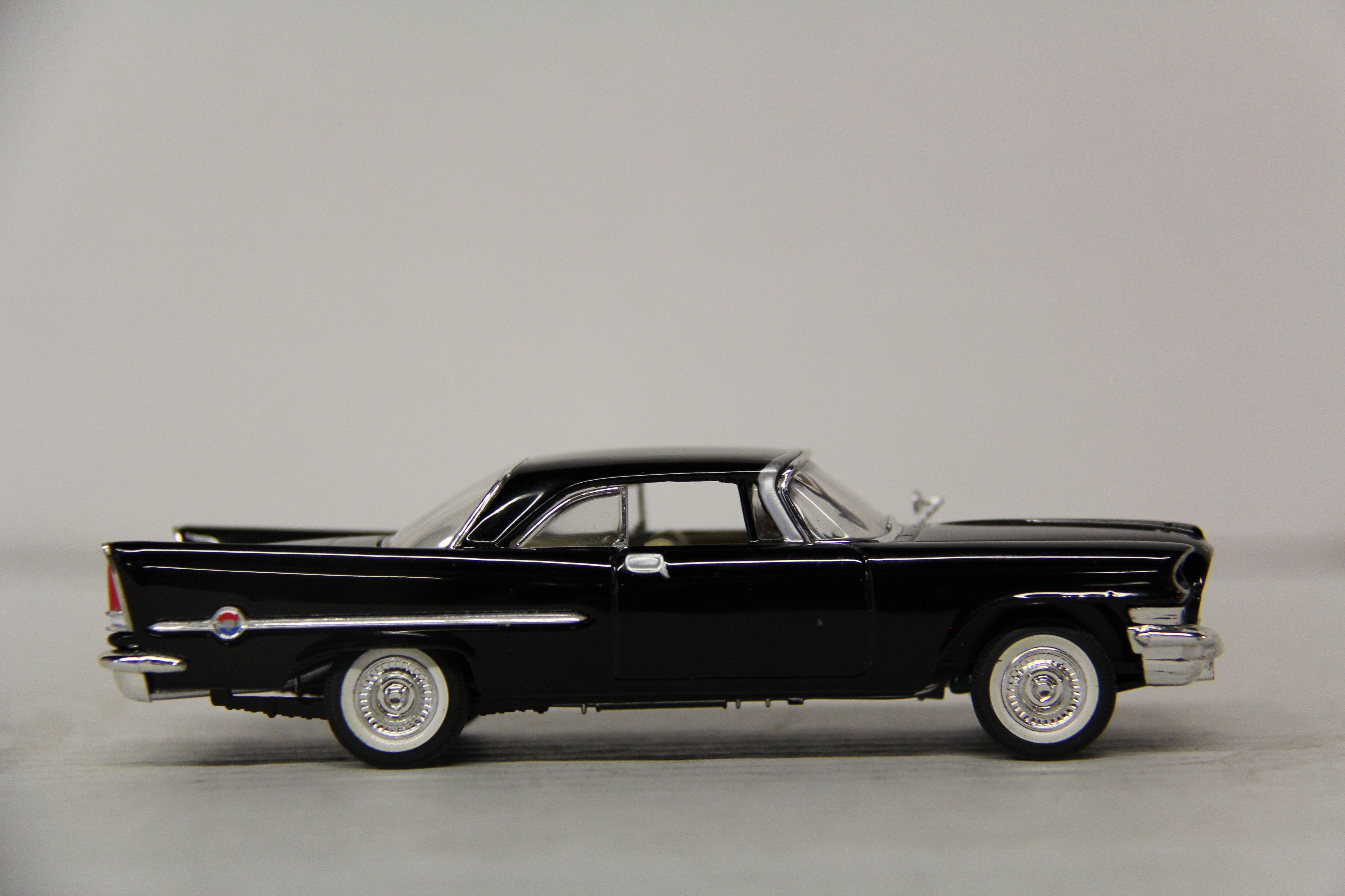 Ertl #3269WY Black Diecast-Second hand-M6486