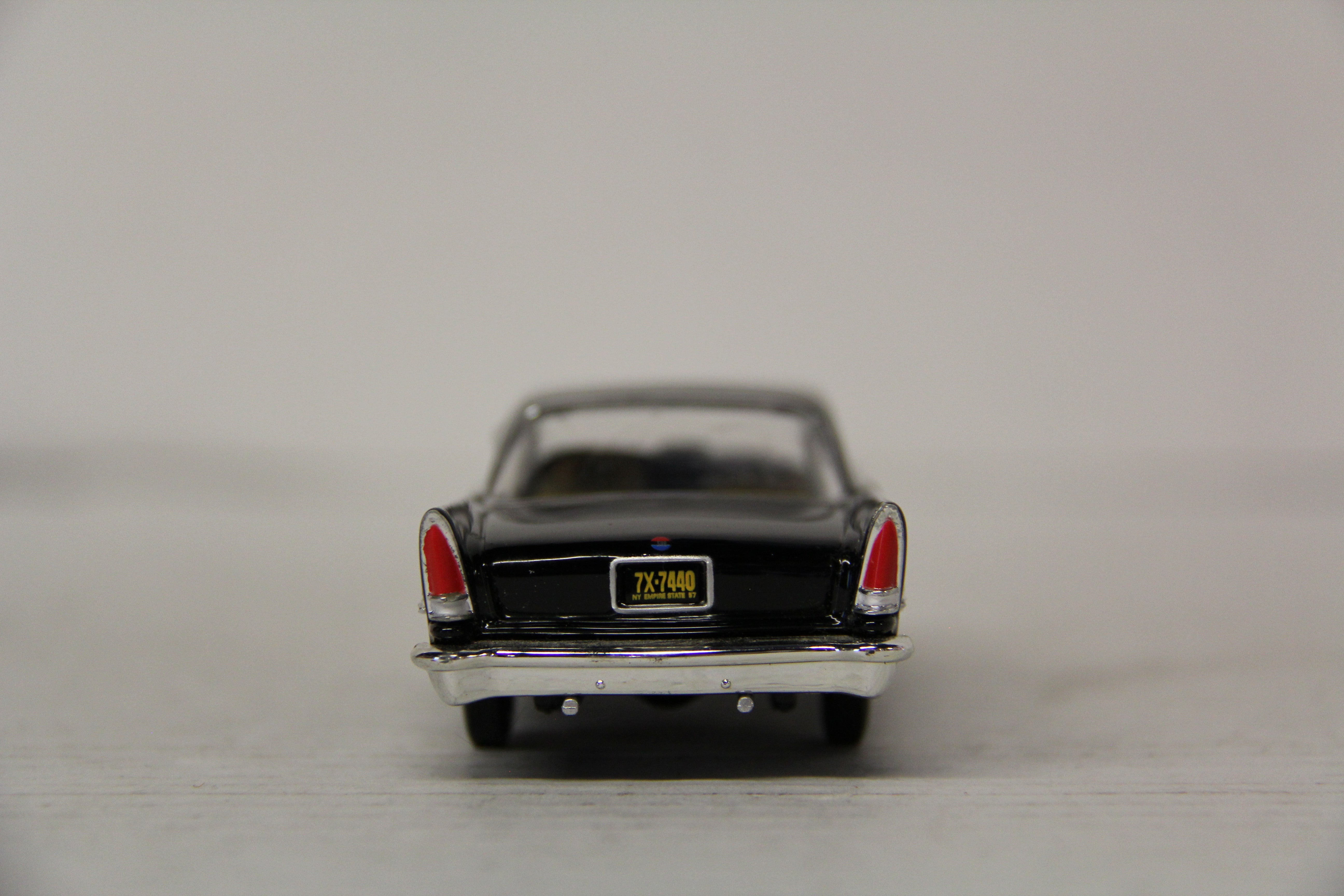 Ertl #3269WY Black Diecast-Second hand-M6486